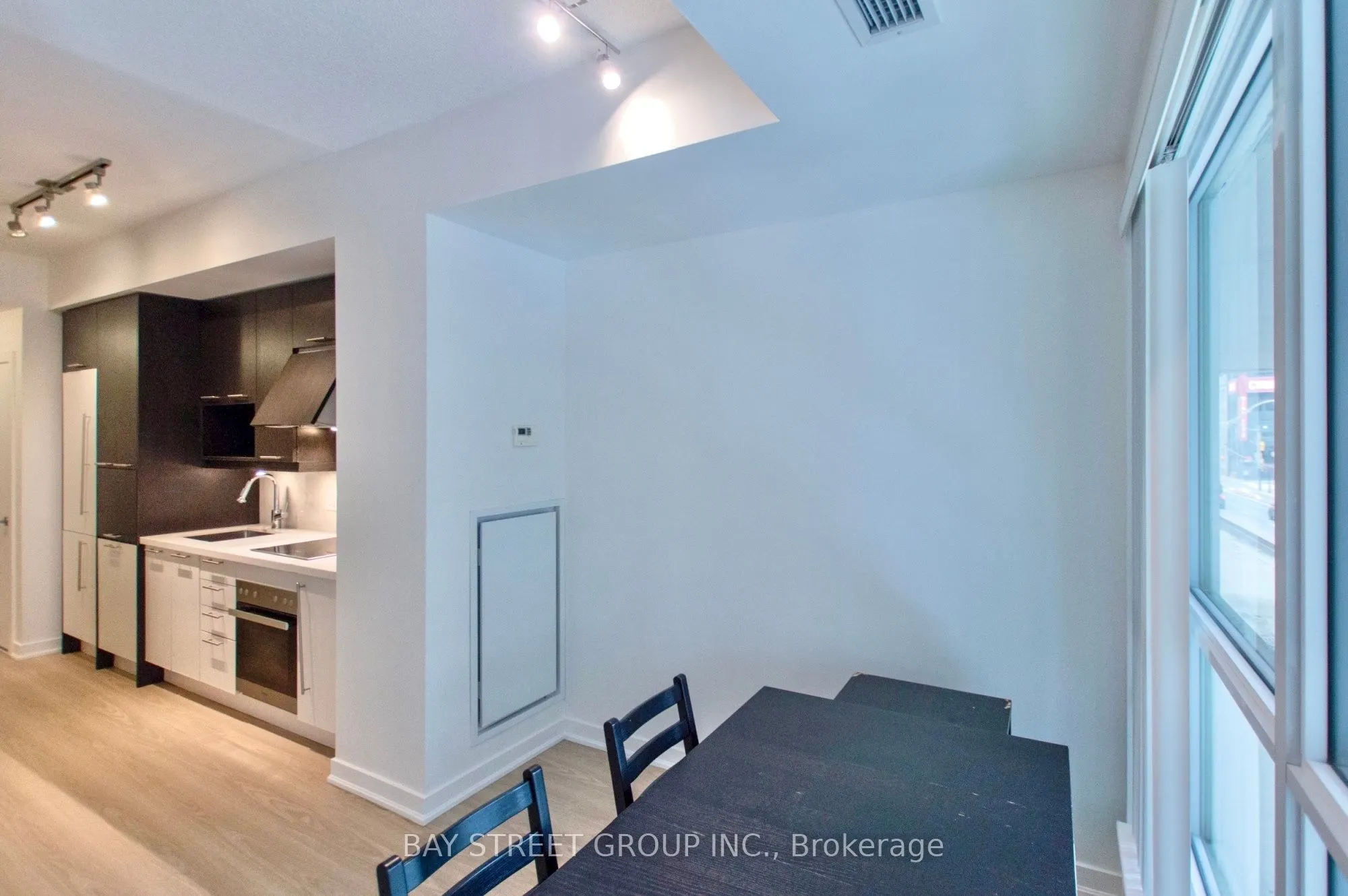 199 Richmond Street W, #203