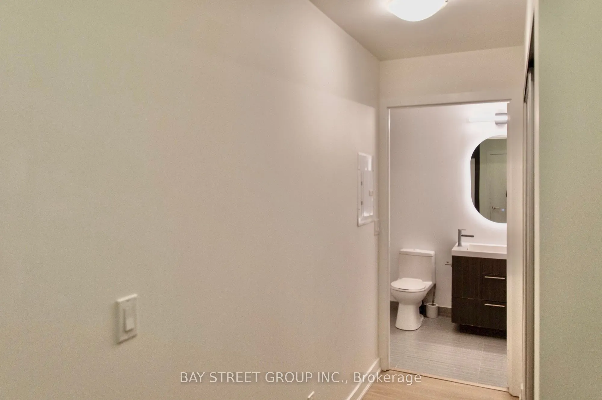 199 Richmond Street W, #203