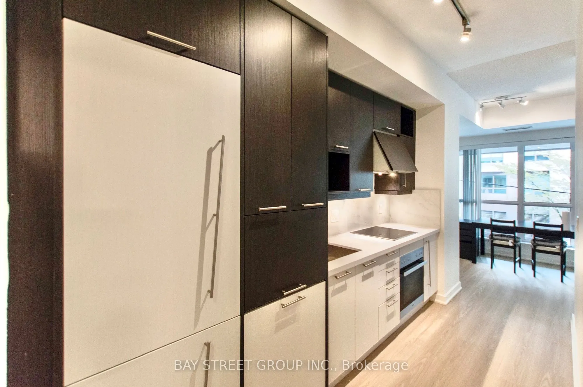 199 Richmond Street W, #203