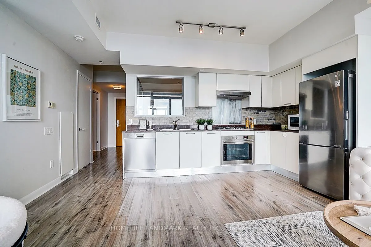 375 King Street W, #3103