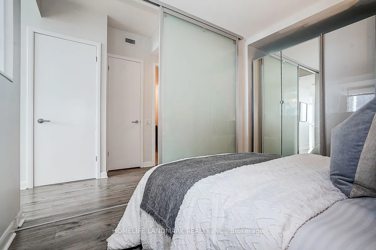 375 King Street W, #3103
