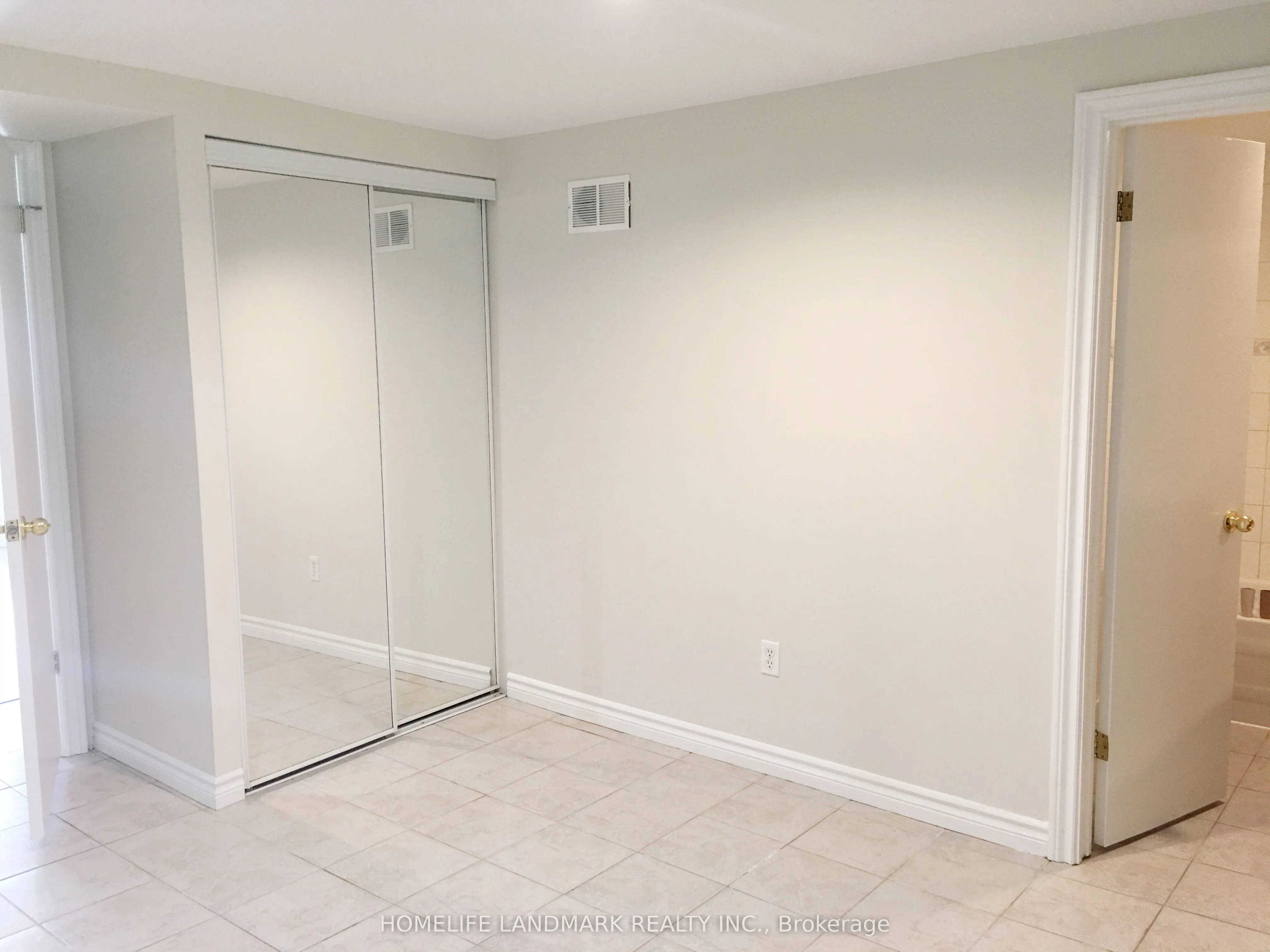 19 Deering Crescent