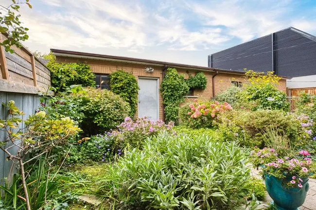 140 Dovercourt Road