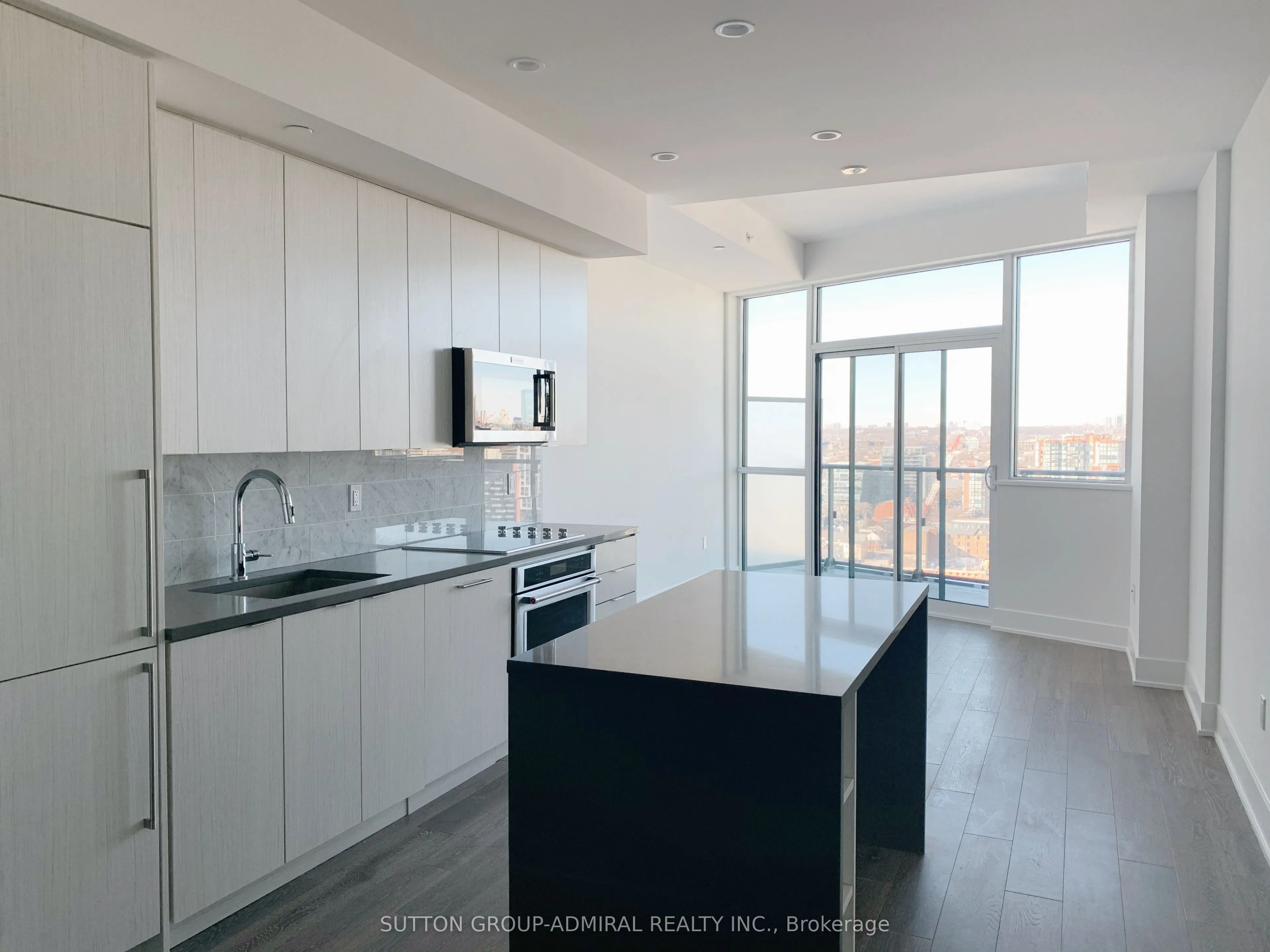 38 Iannuzzi Street, #Uph05