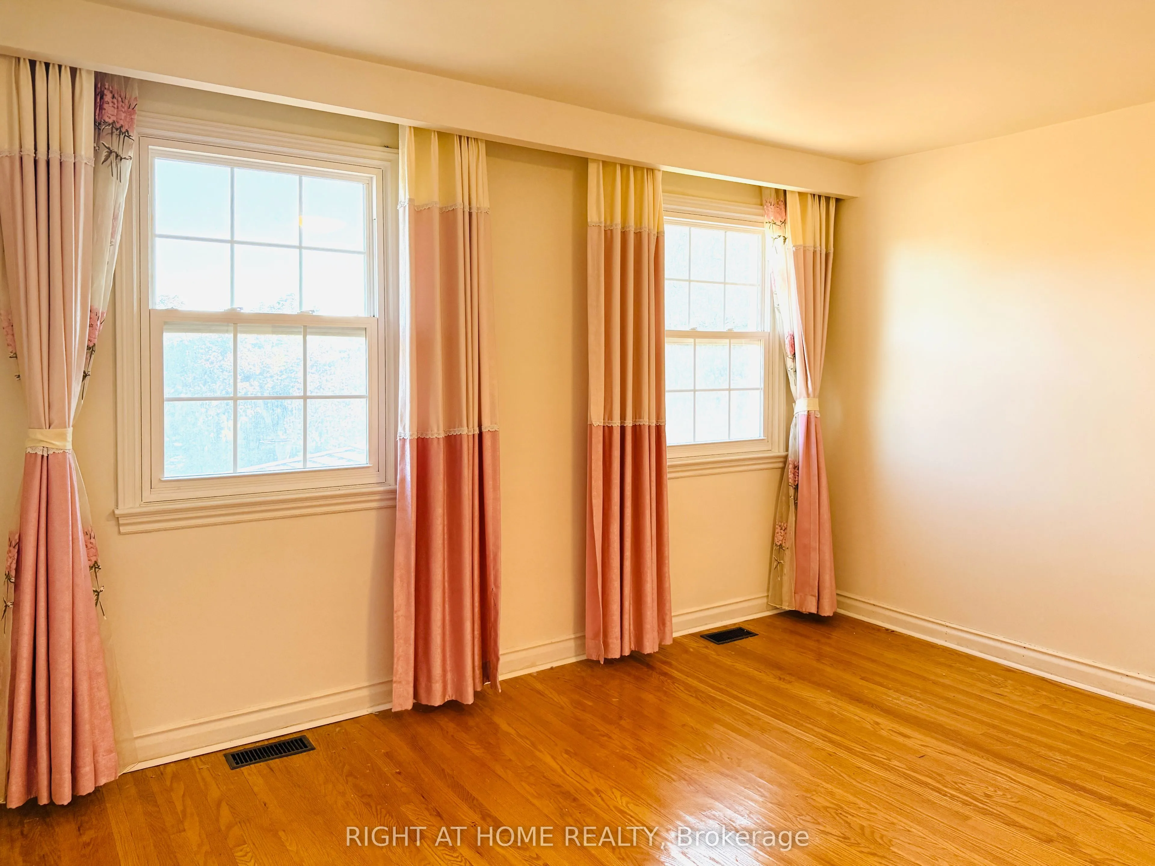 40 Rockland Drive
