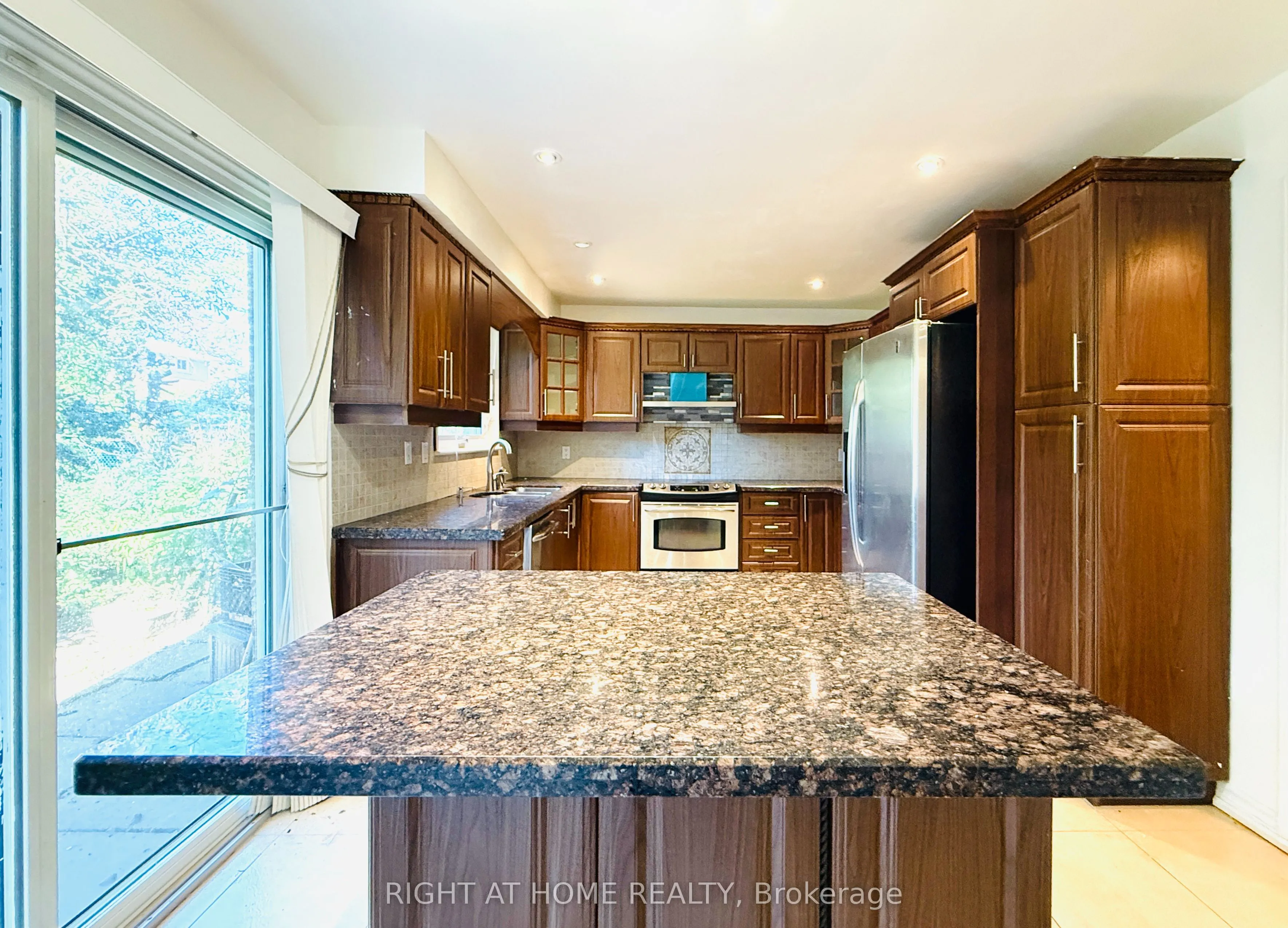 40 Rockland Drive