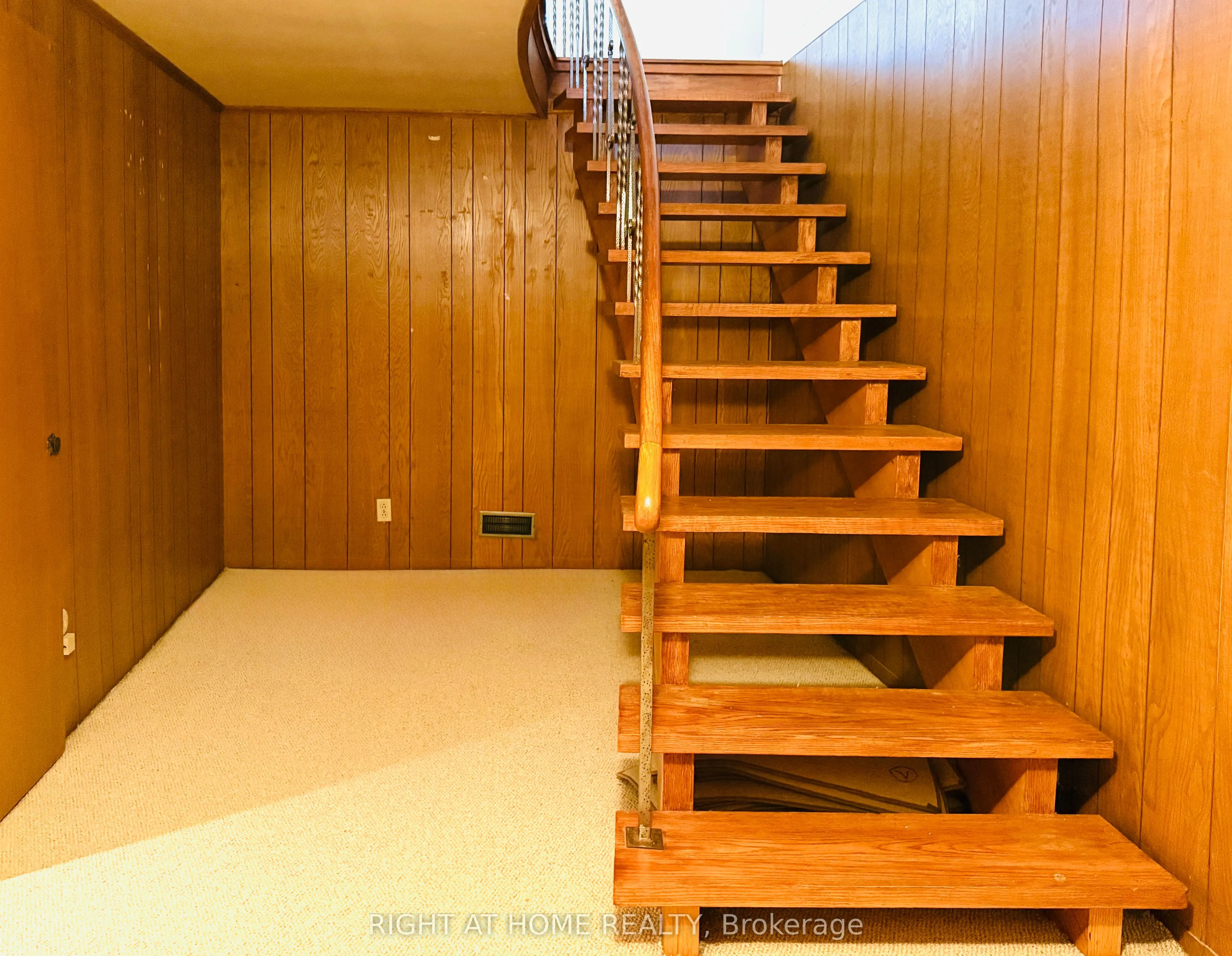 40 Rockland Drive