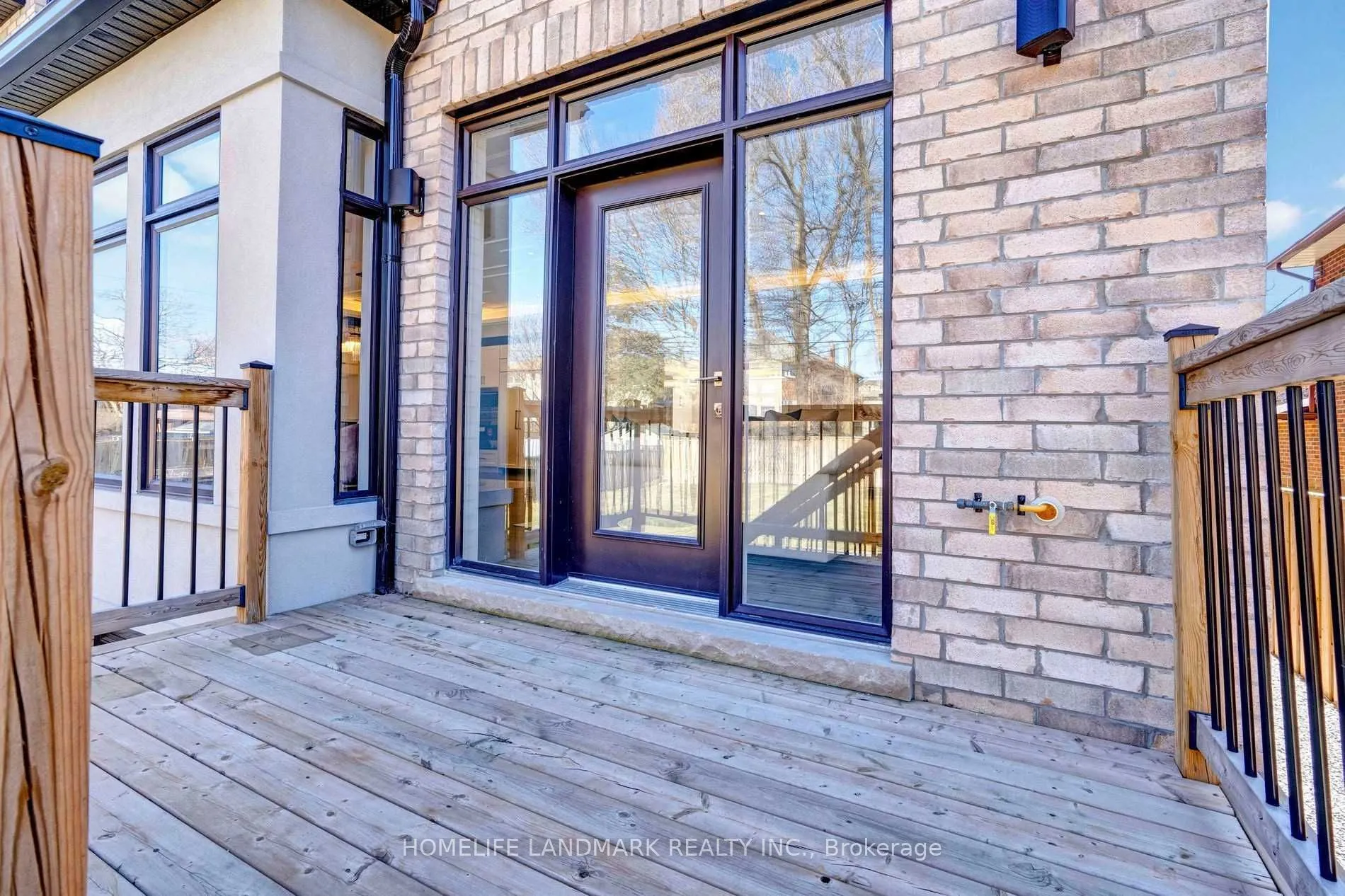 120 Byng Avenue