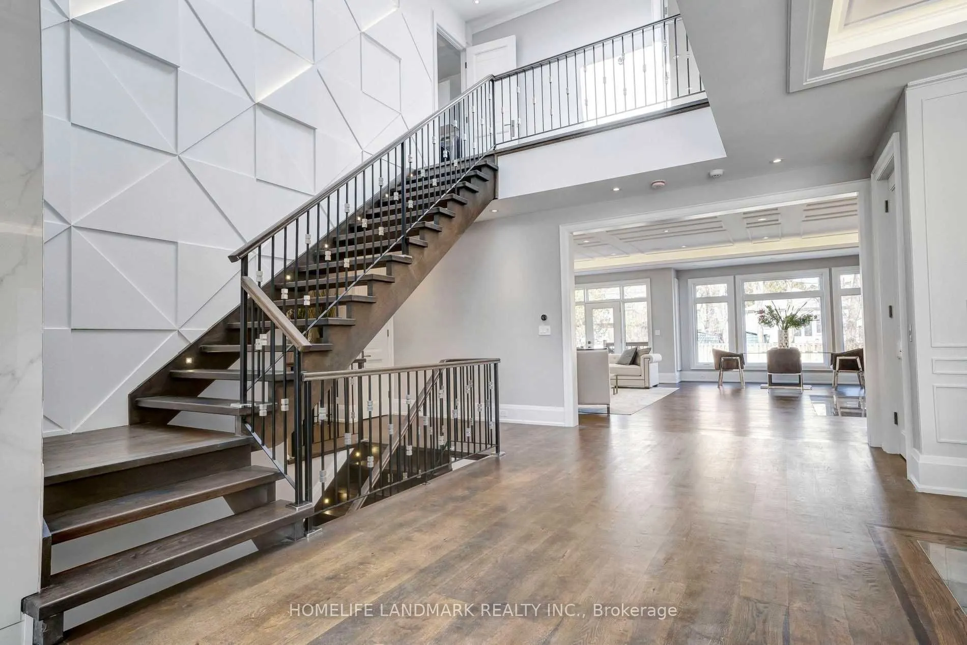 120 Byng Avenue