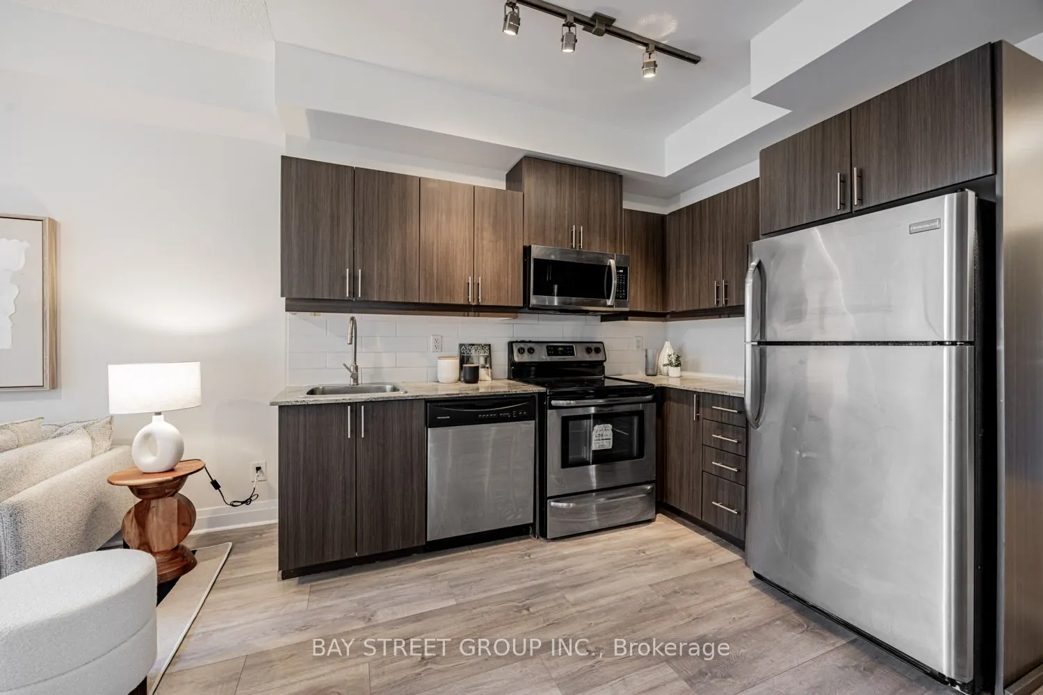 17 Kenaston Gardens, #413