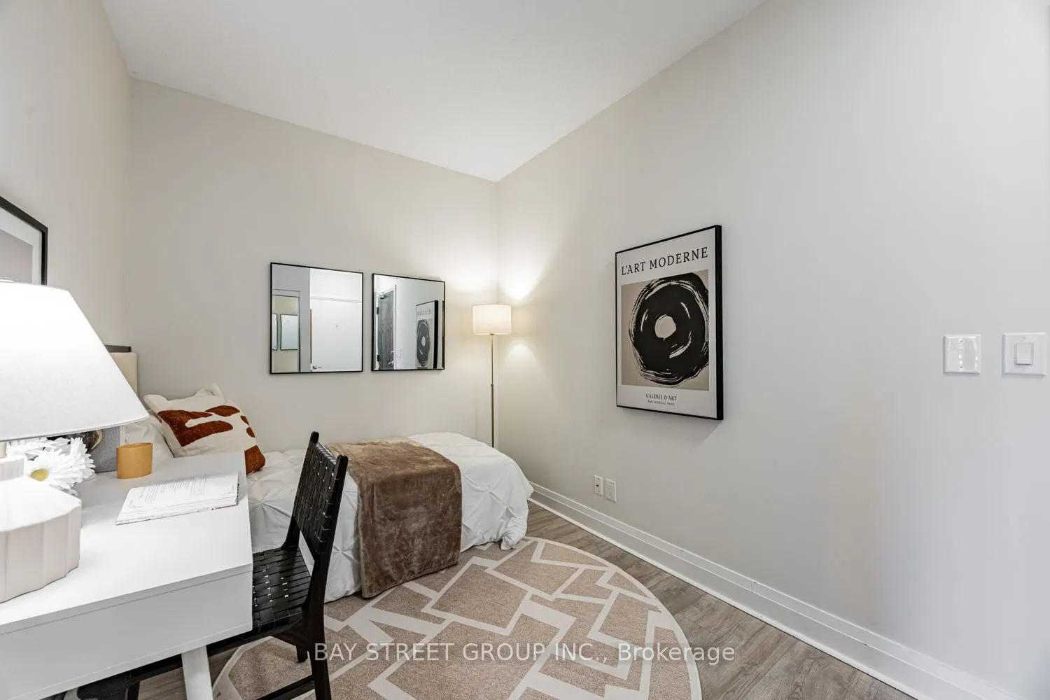 17 Kenaston Gardens, #413