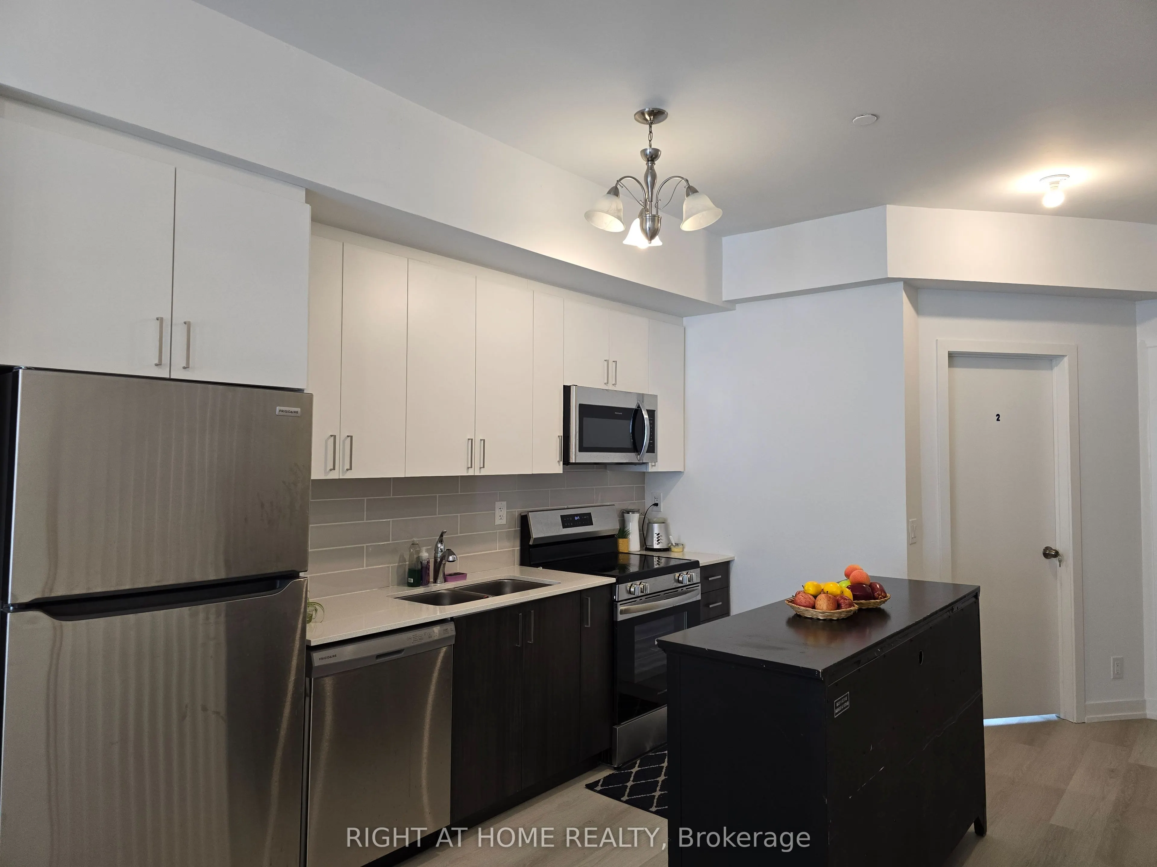 42 Case Ootes Drive