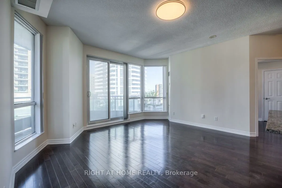18 Holmes Avenue, #610