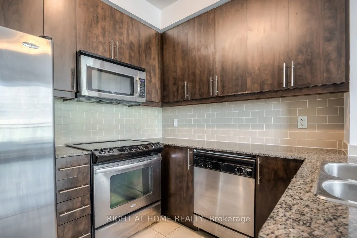 18 Holmes Avenue, #610