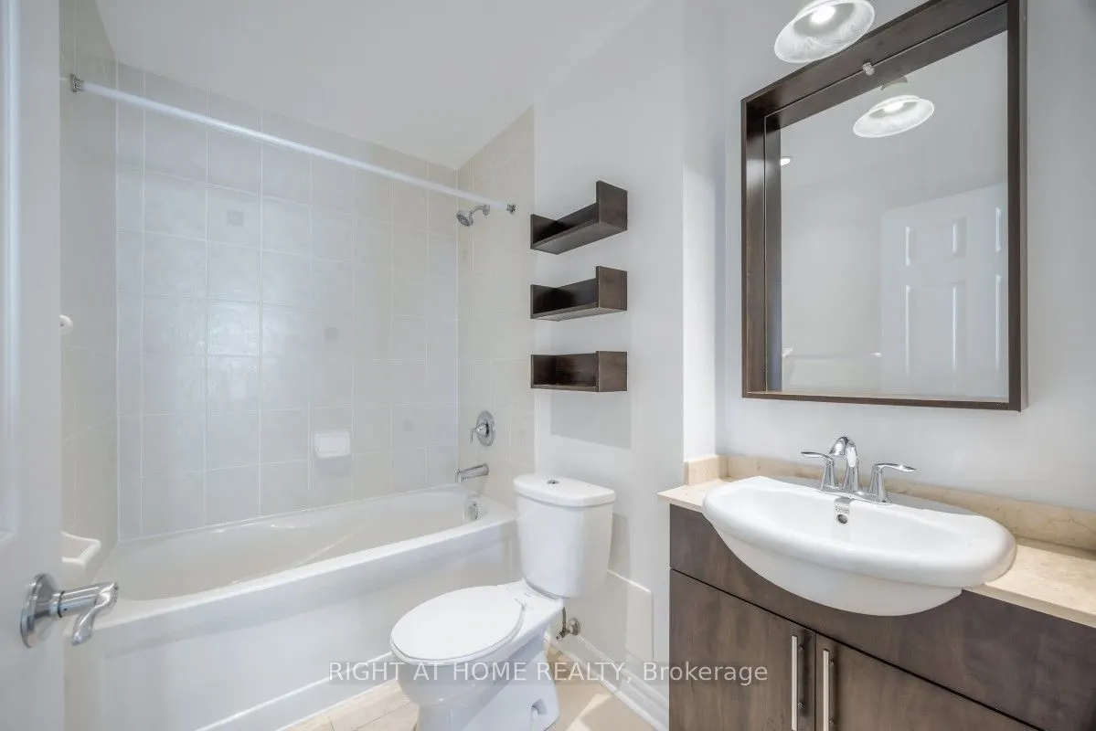 18 Holmes Avenue, #610