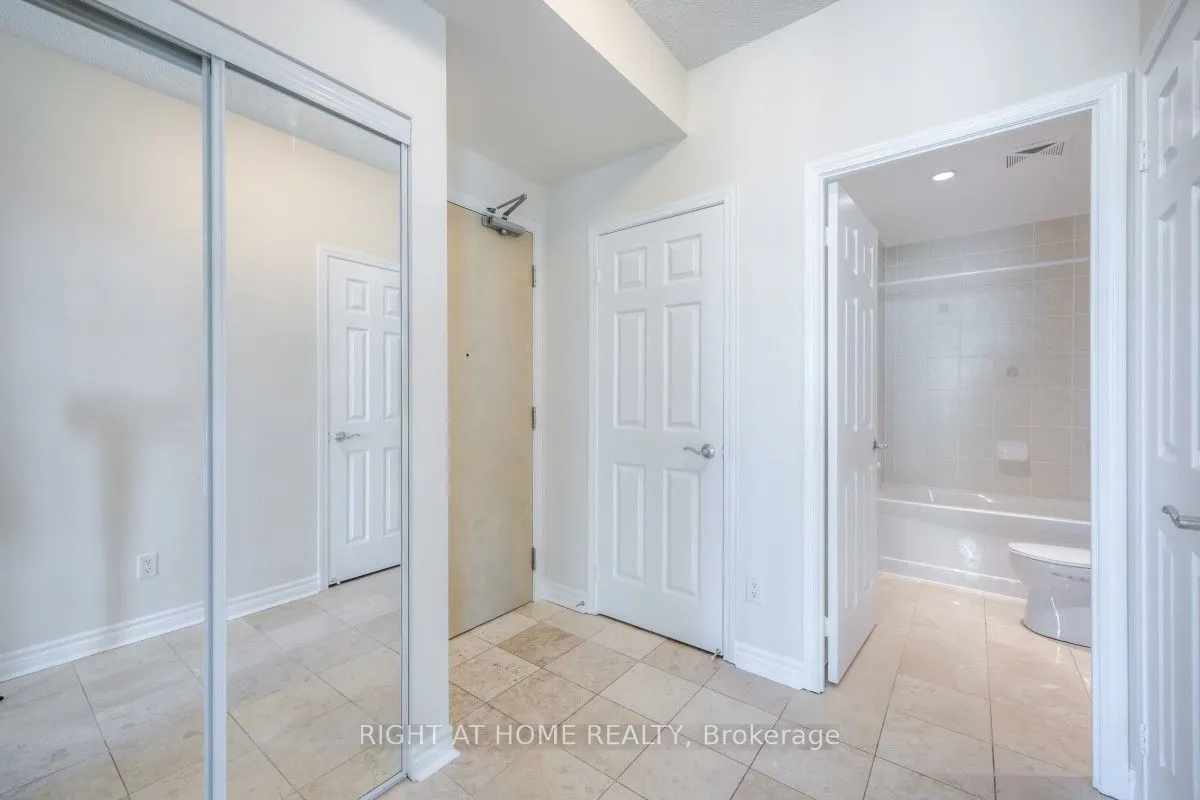 18 Holmes Avenue, #610