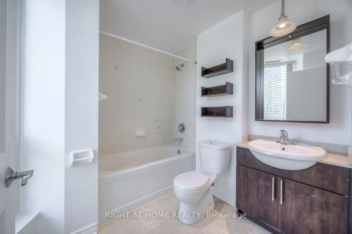 18 Holmes Avenue, #610