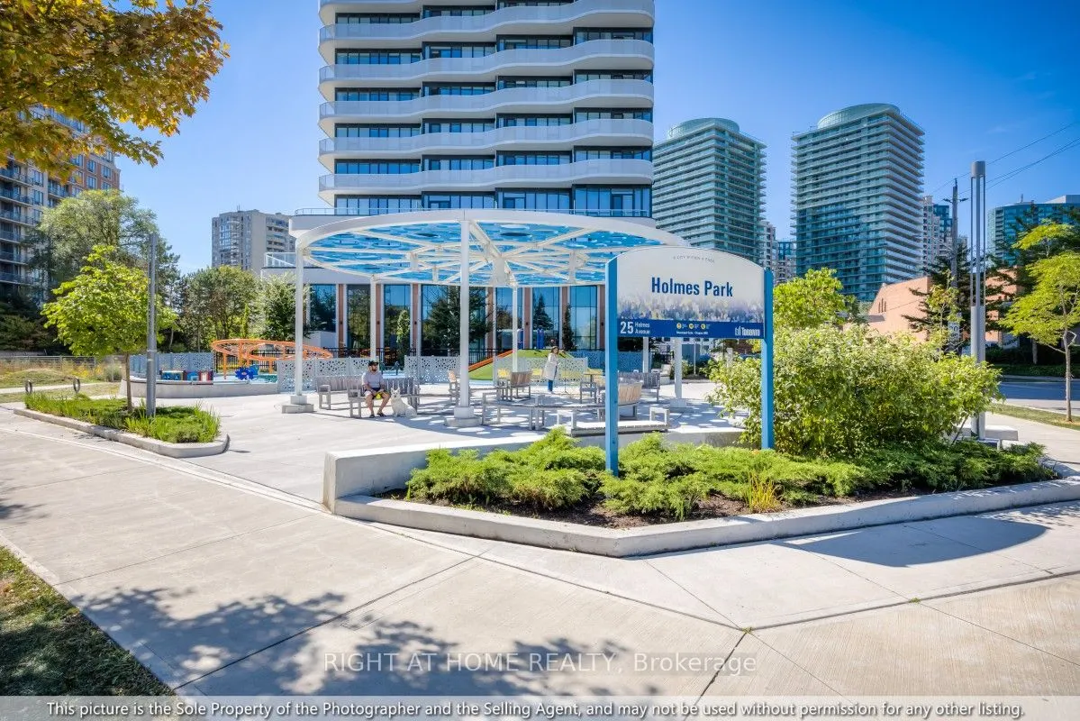 18 Holmes Avenue, #610