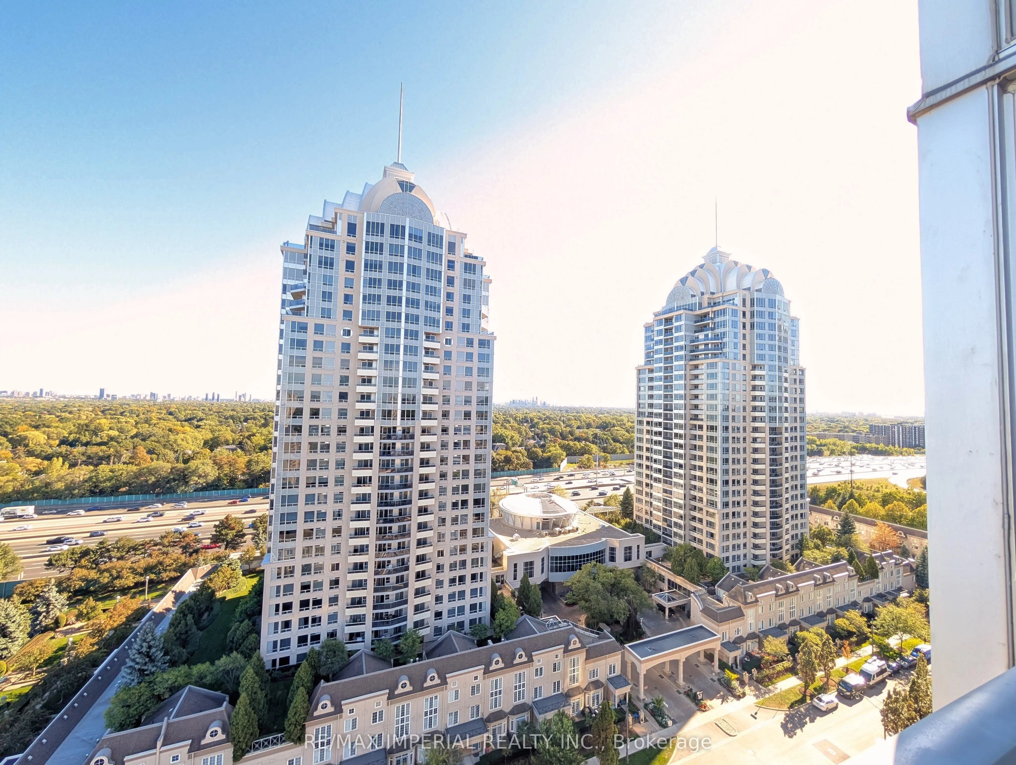 8 Rean Drive, #1906