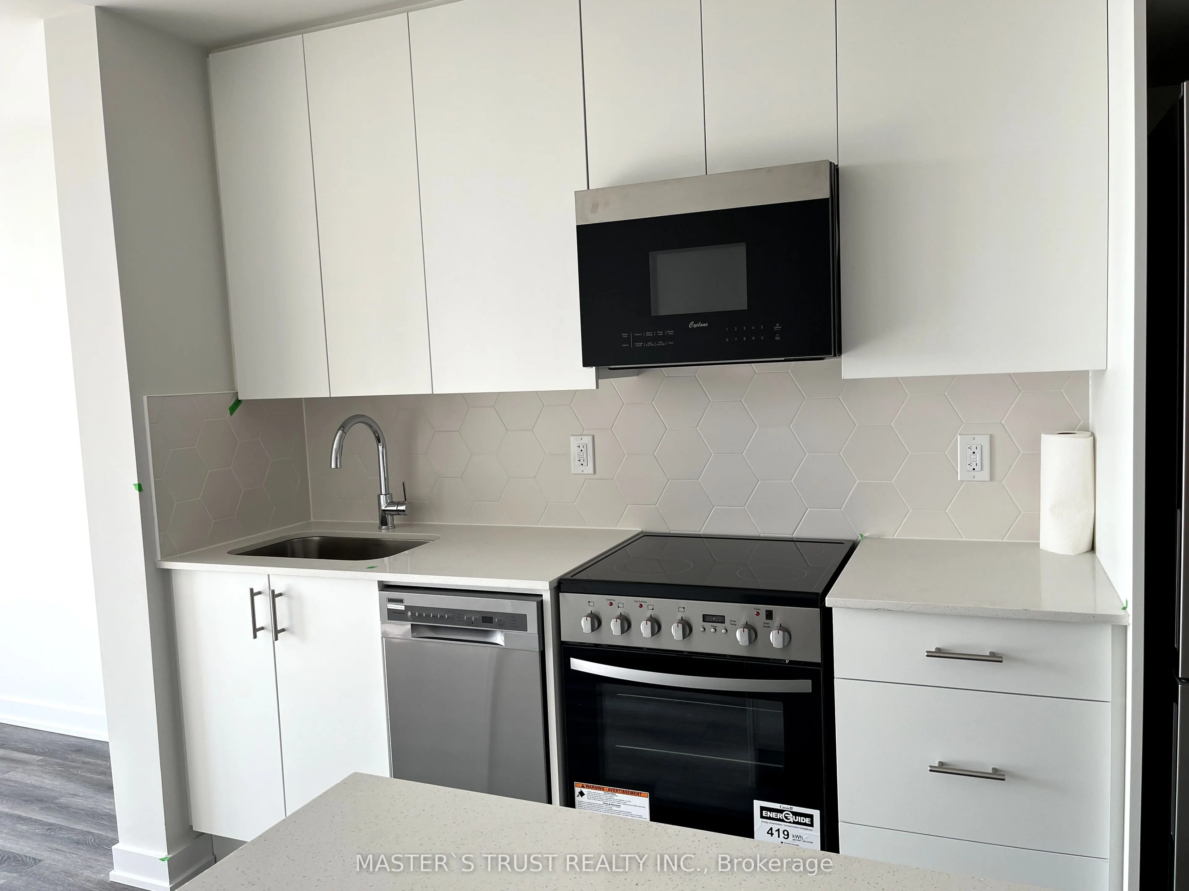 15 Ellerslie Avenue, #2907