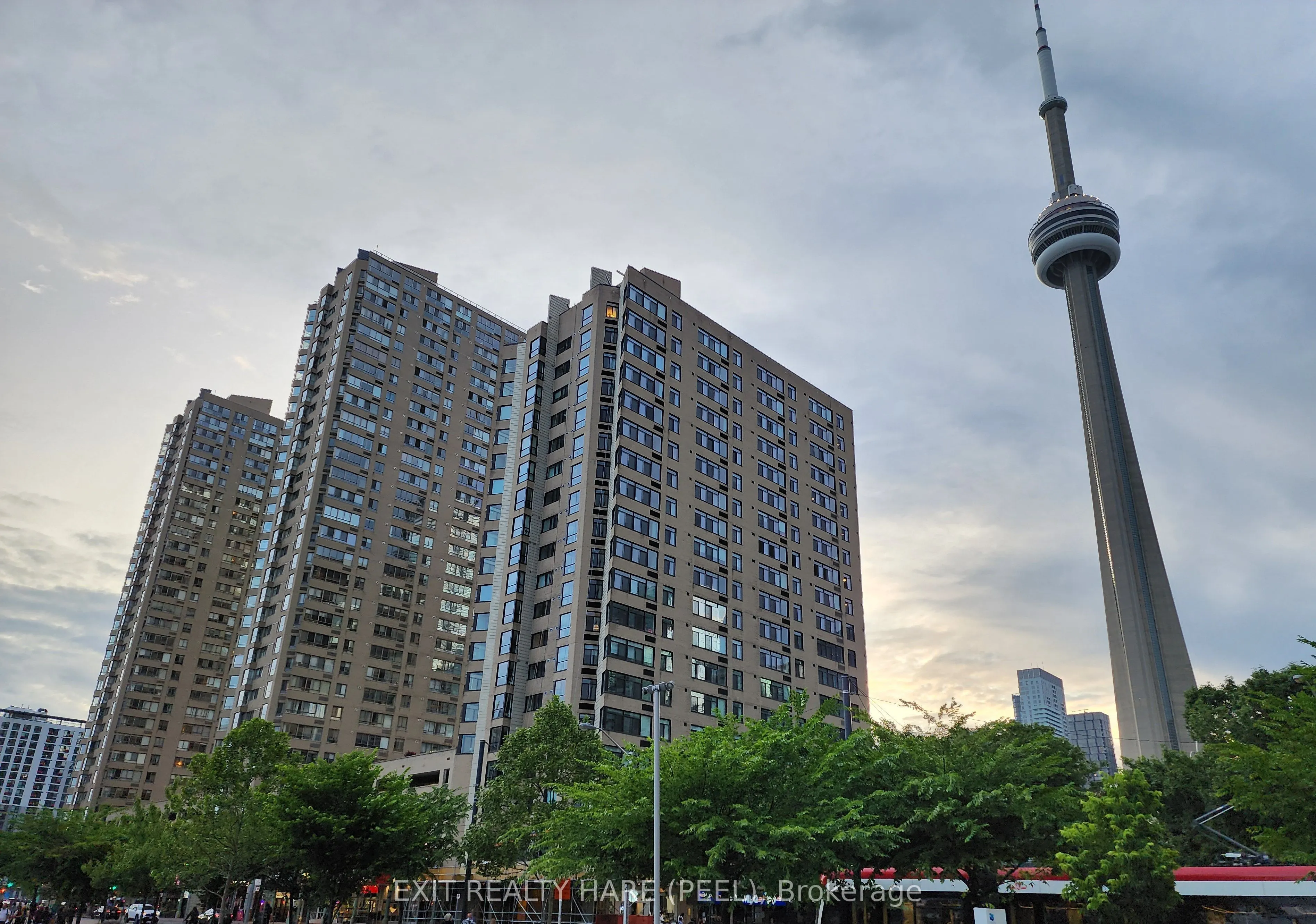 250 Queens Quay W, #1108