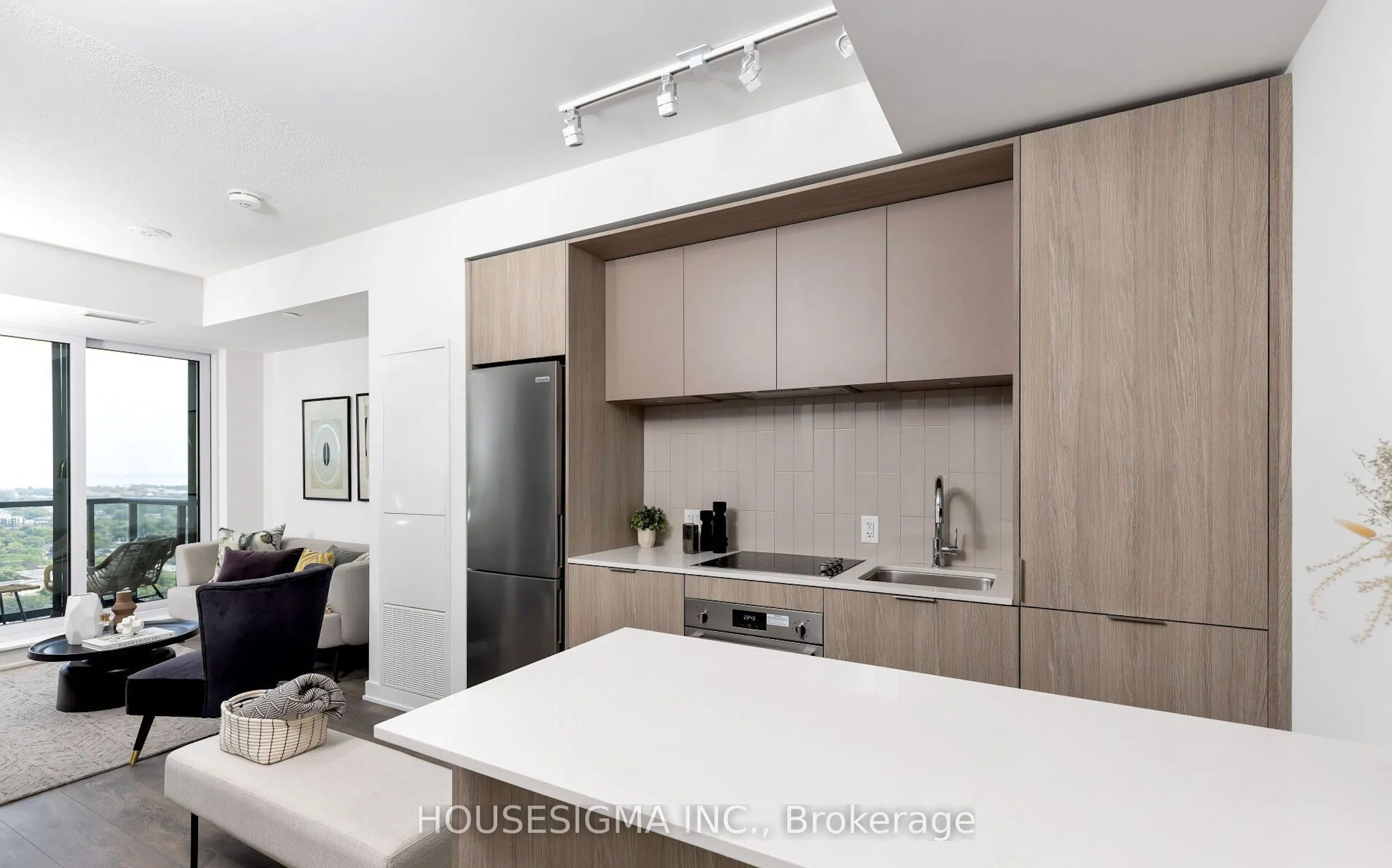 130 River Street, #2812