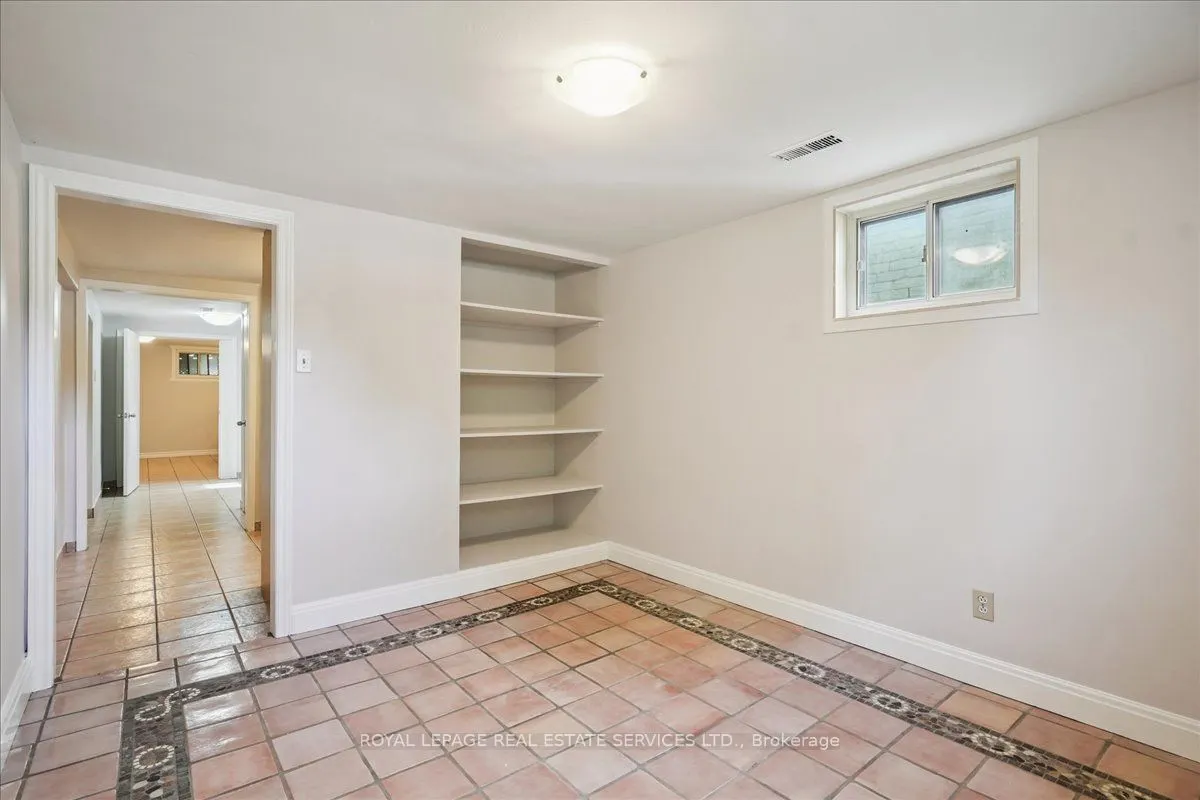 160 Codsell Avenue