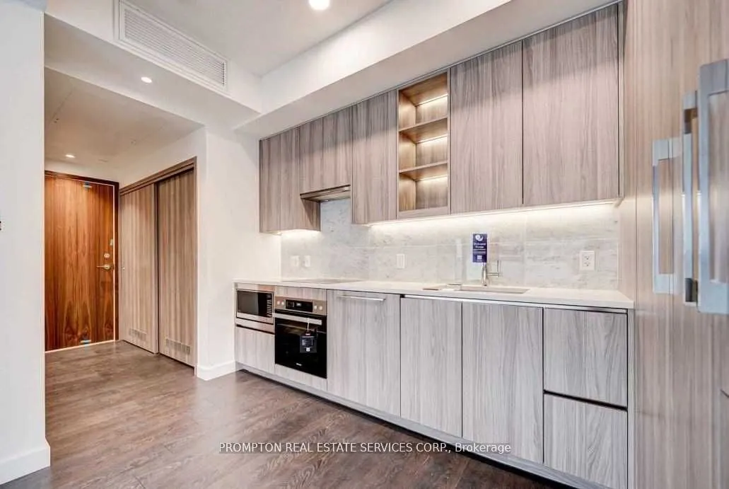 95 Mcmahon Drive, #1706