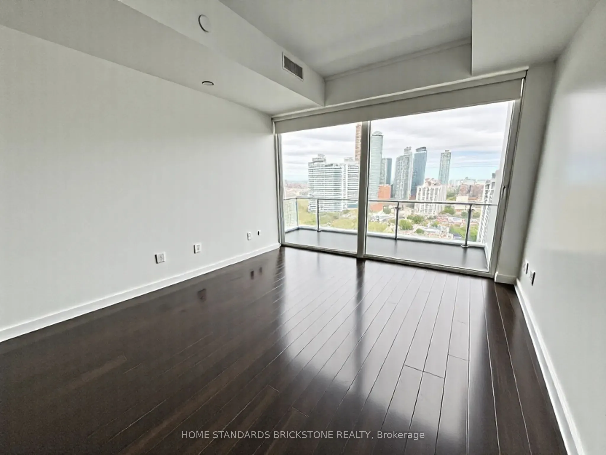 85 Wood Street, #3607