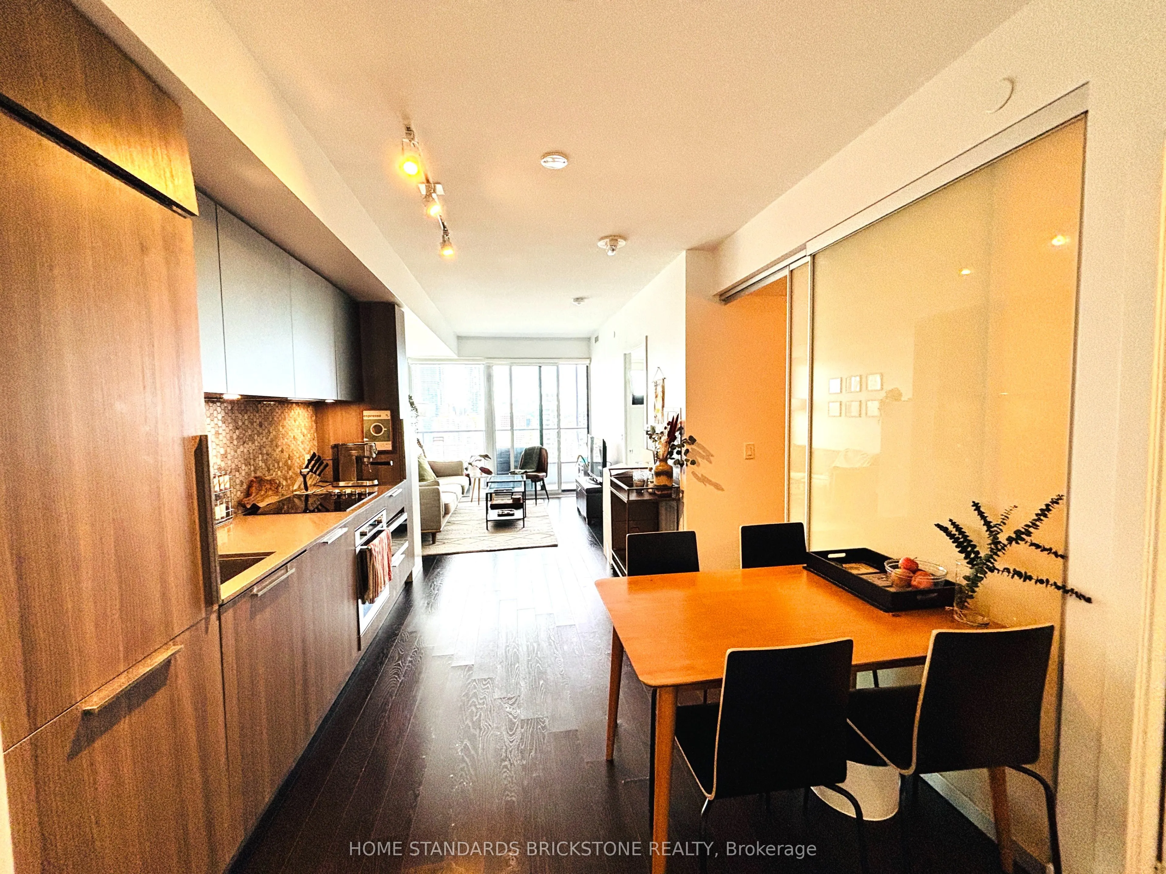 85 Wood Street, #3607