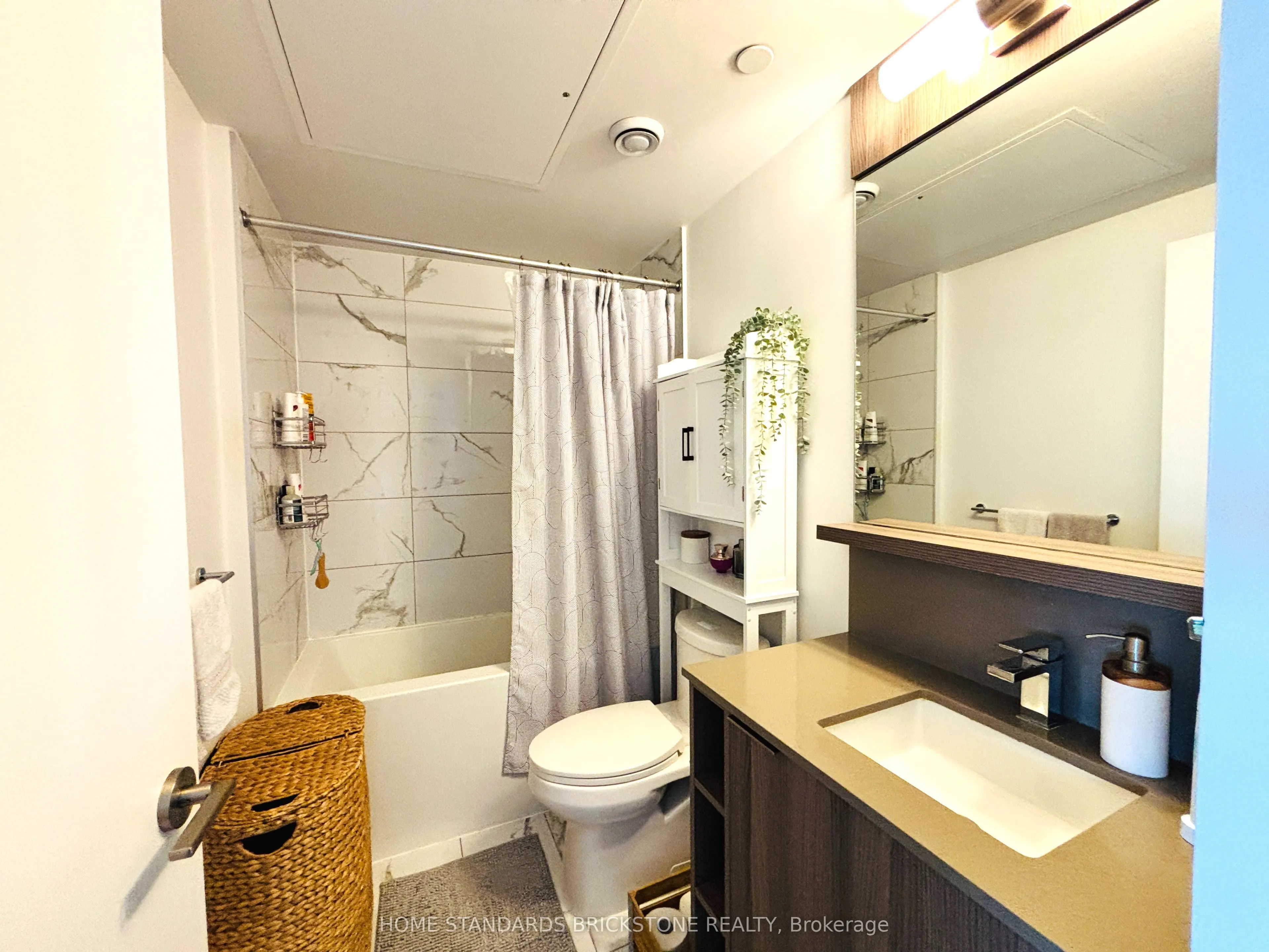 85 Wood Street, #3607