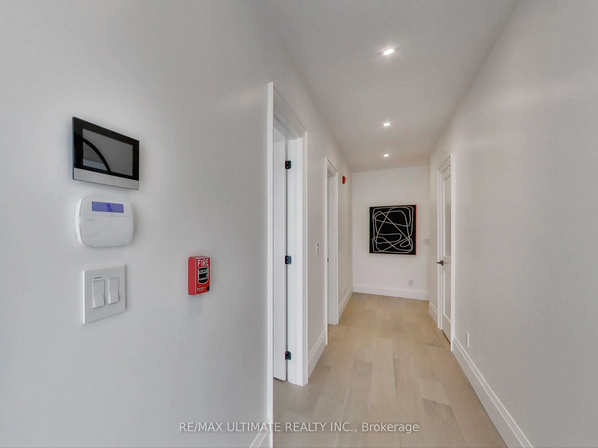 387 Glenholme Avenue, #101