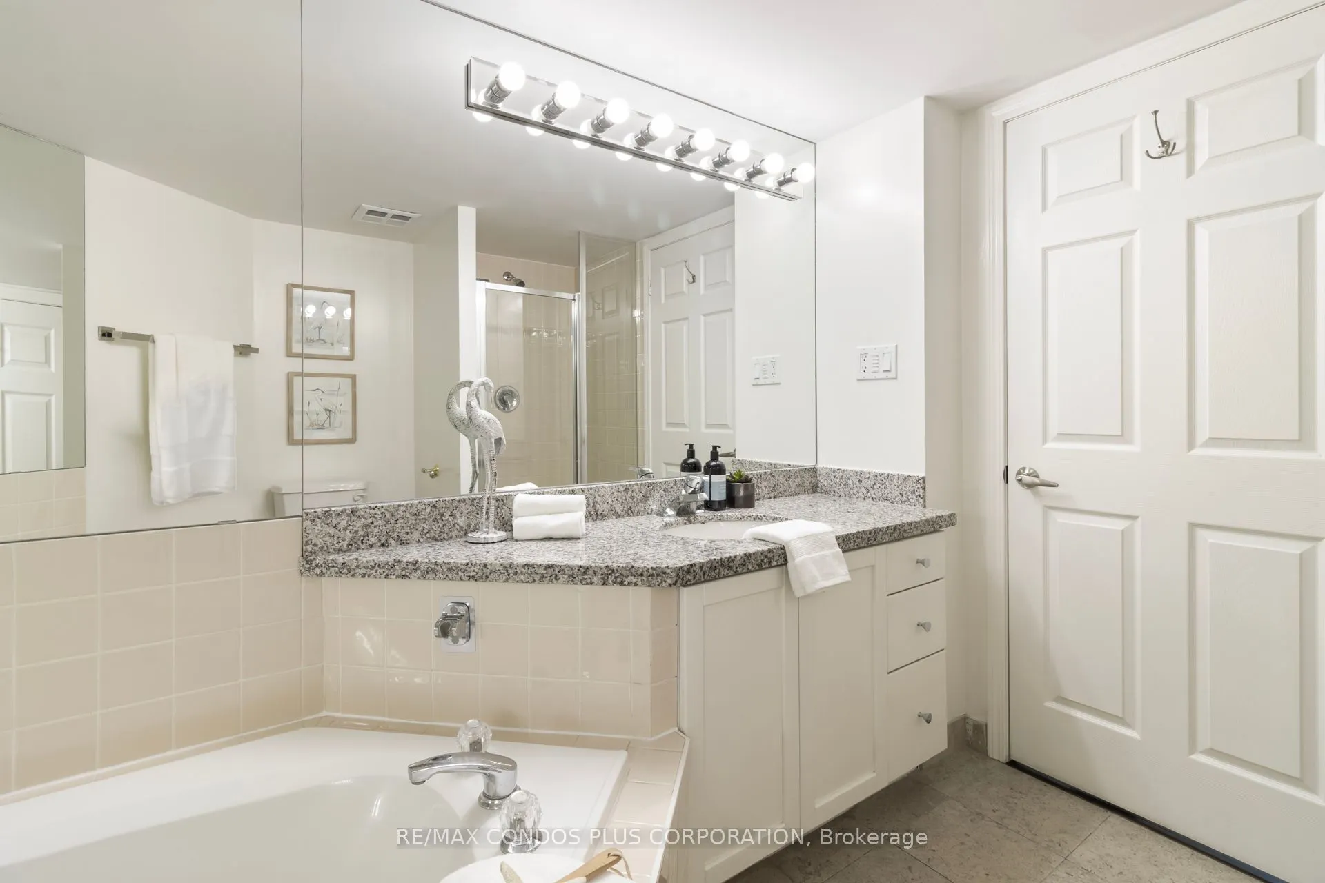 230 Queens Quay W, #1215