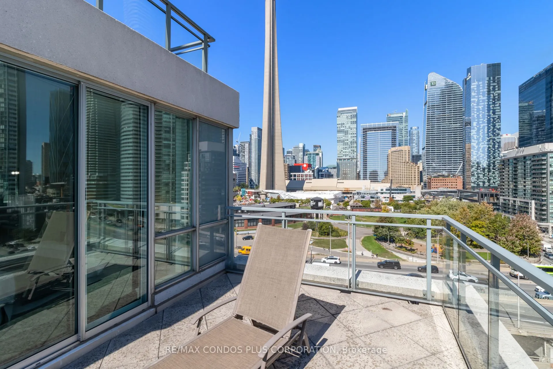 230 Queens Quay W, #1215