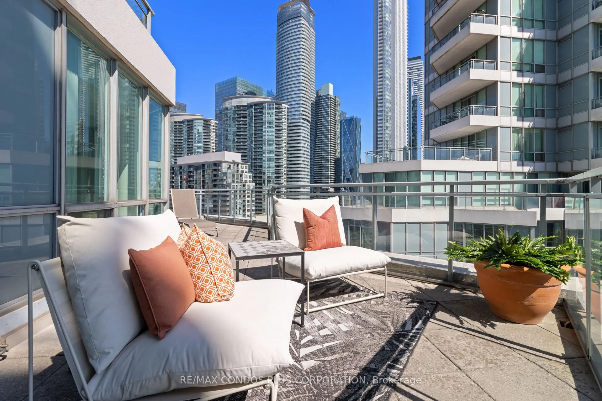 230 Queens Quay W, #1215