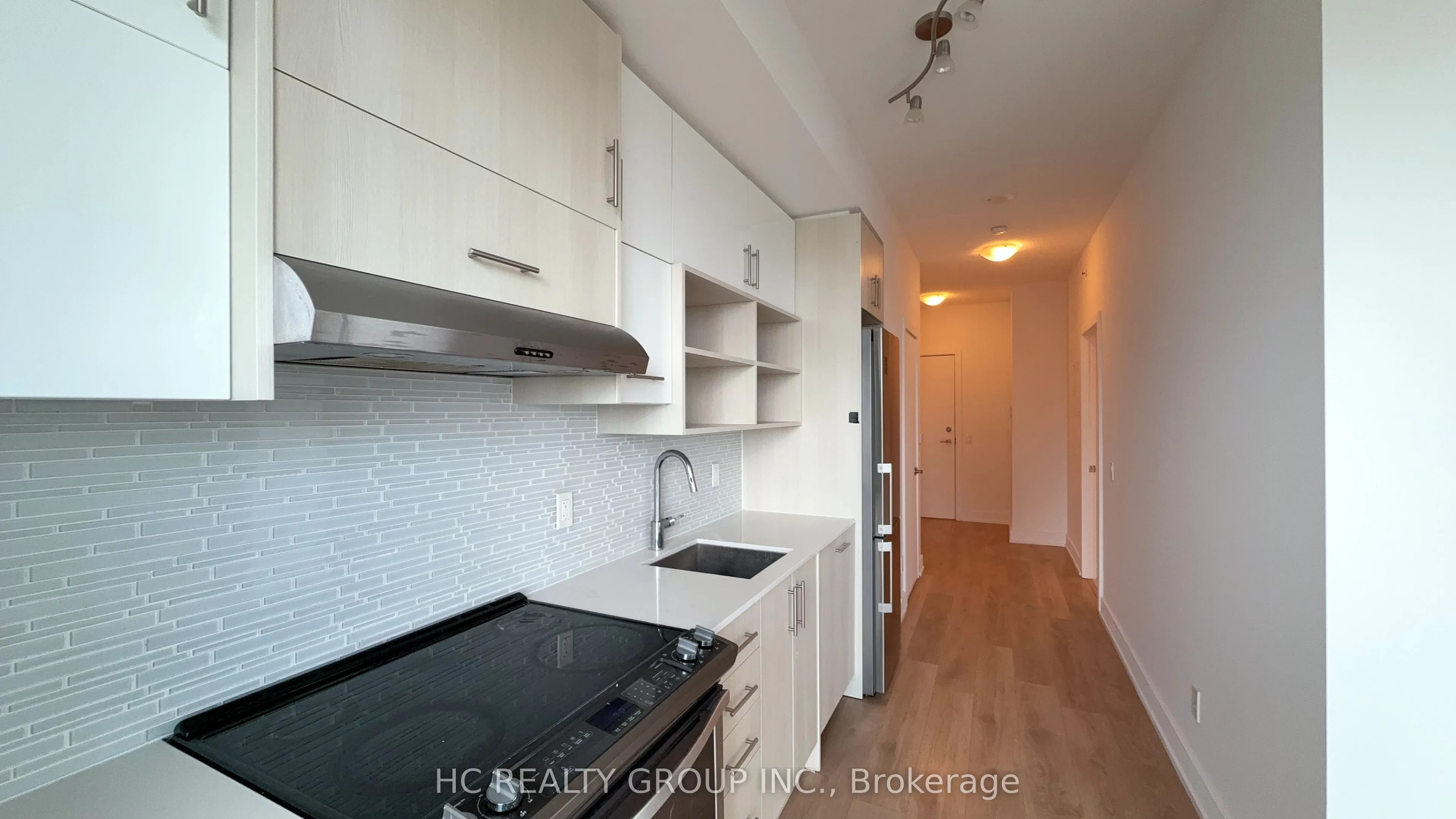 150 Fairview Mall Drive, #709
