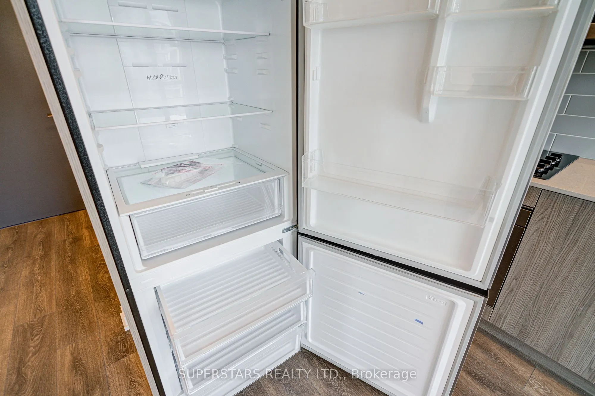 32 Forest Manor Road, #2104