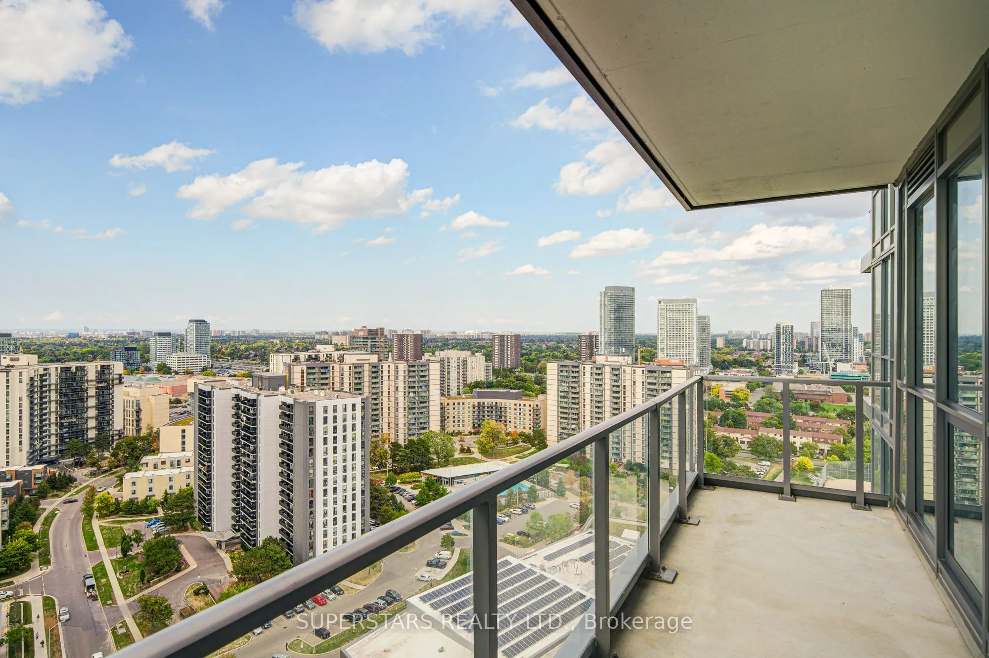 32 Forest Manor Road, #2104