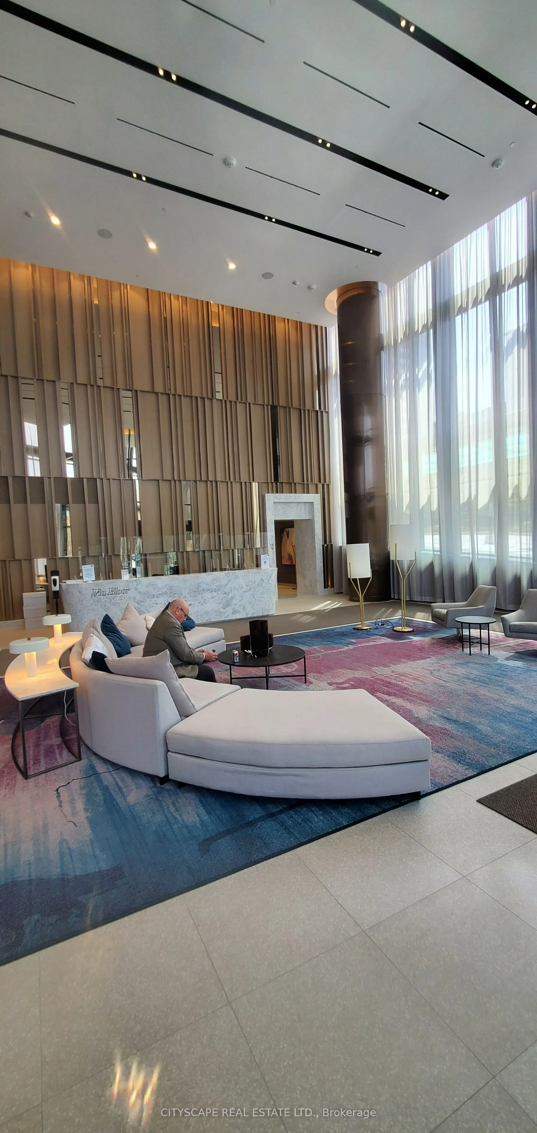 575 Bloor Street E, #2701