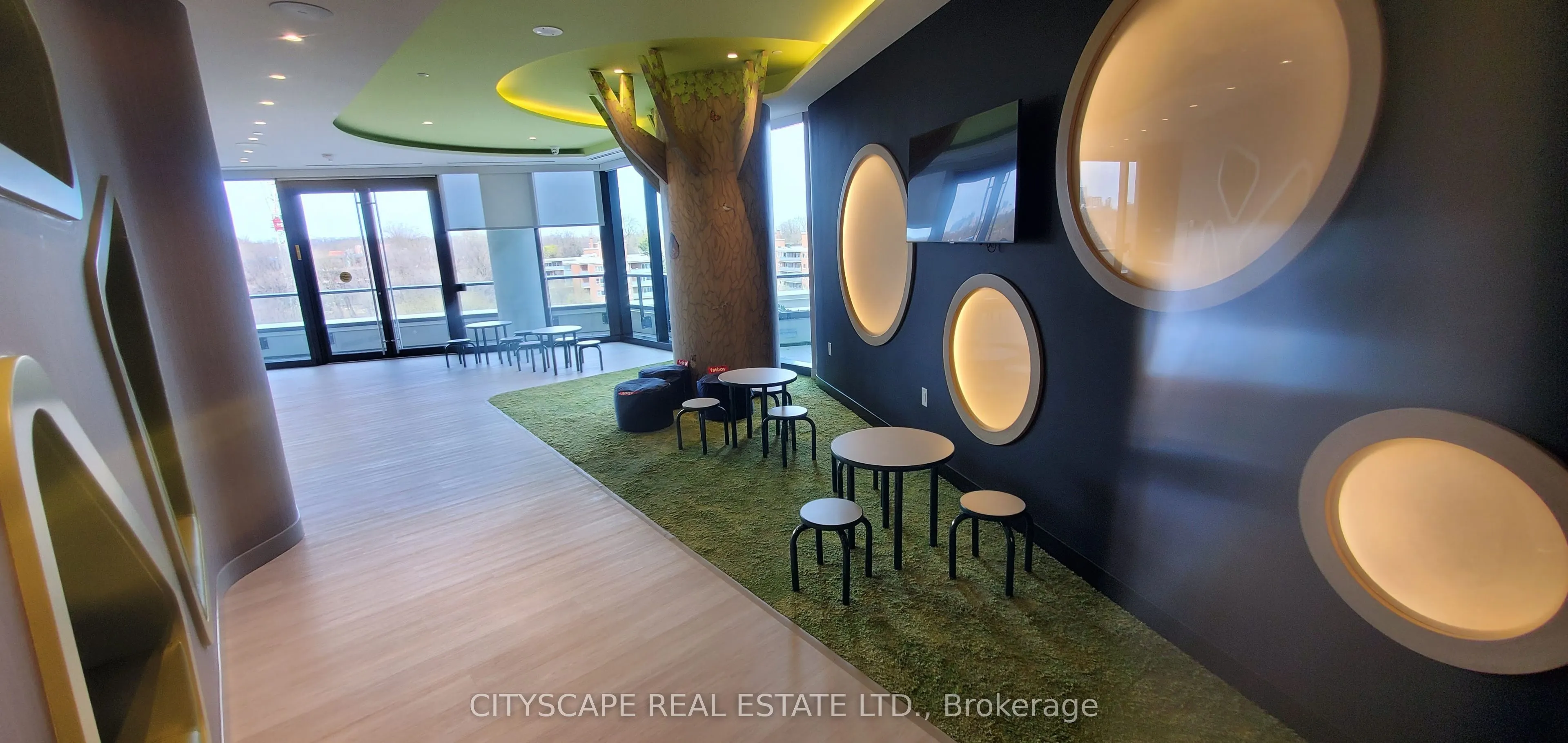 575 Bloor Street E, #2701