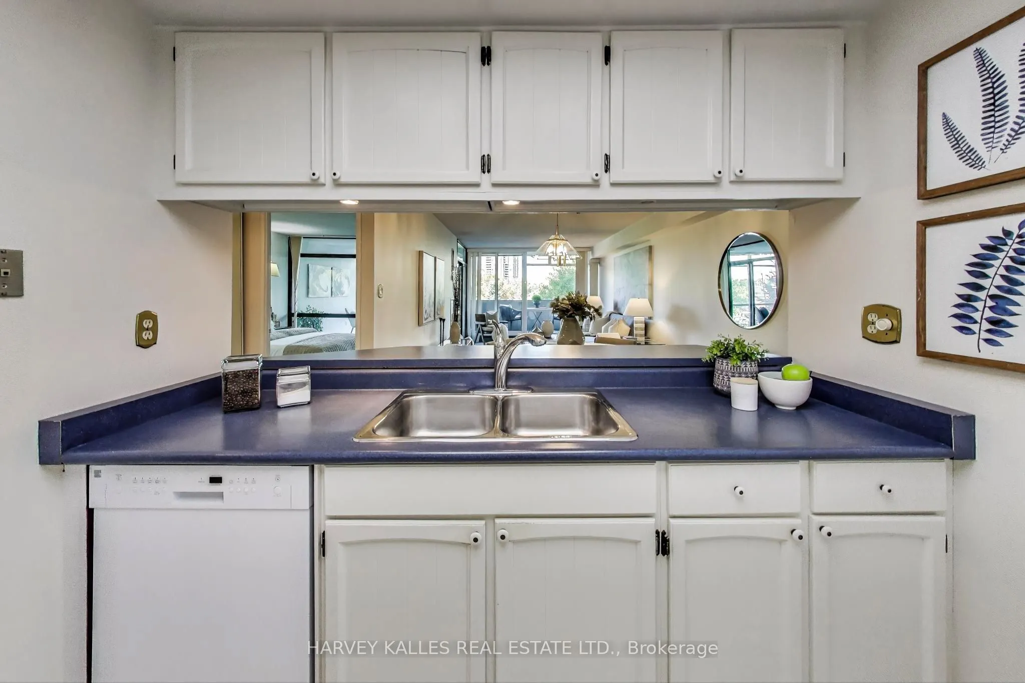 1555 Finch Avenue E, #309
