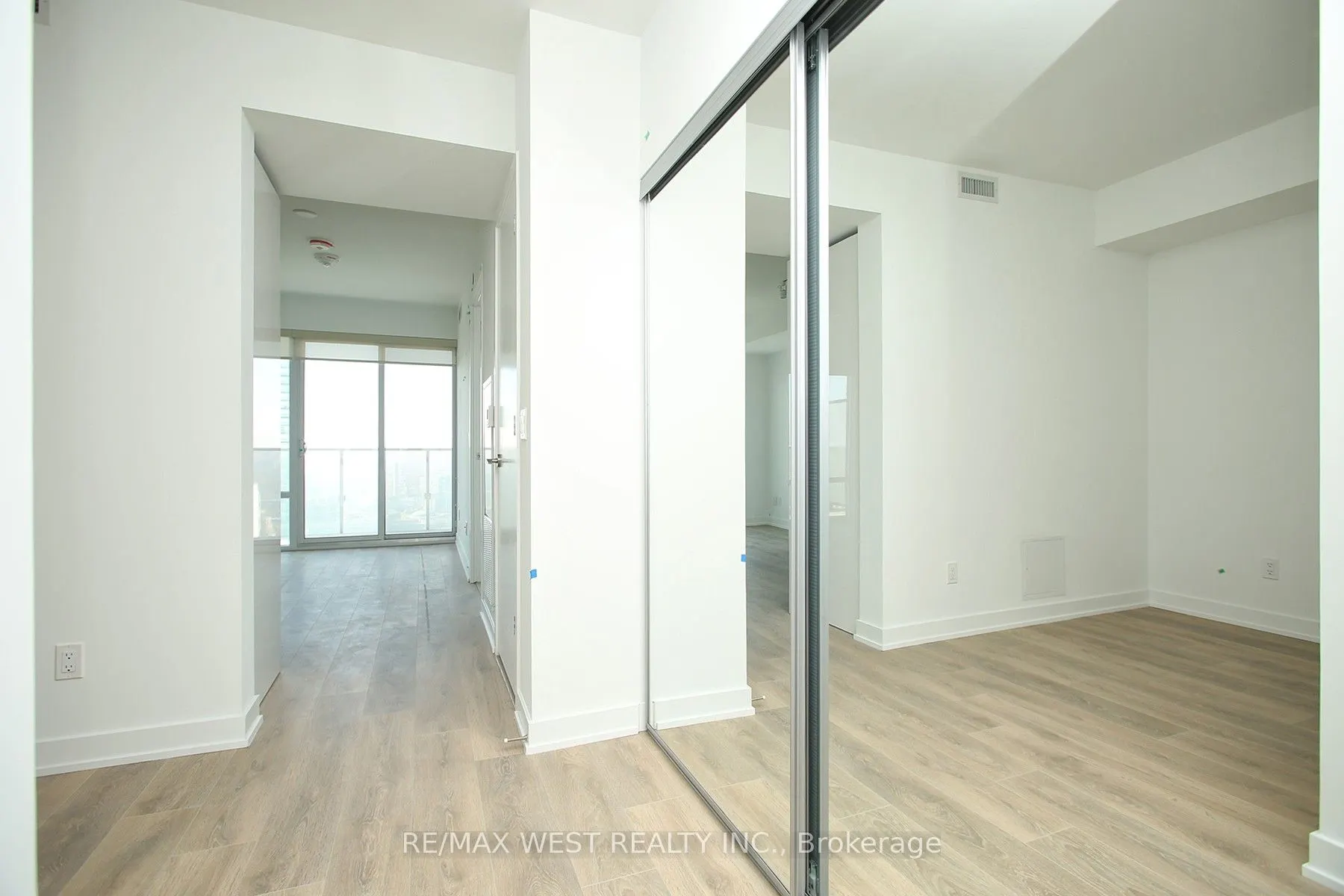 501 Yonge Street, #3801