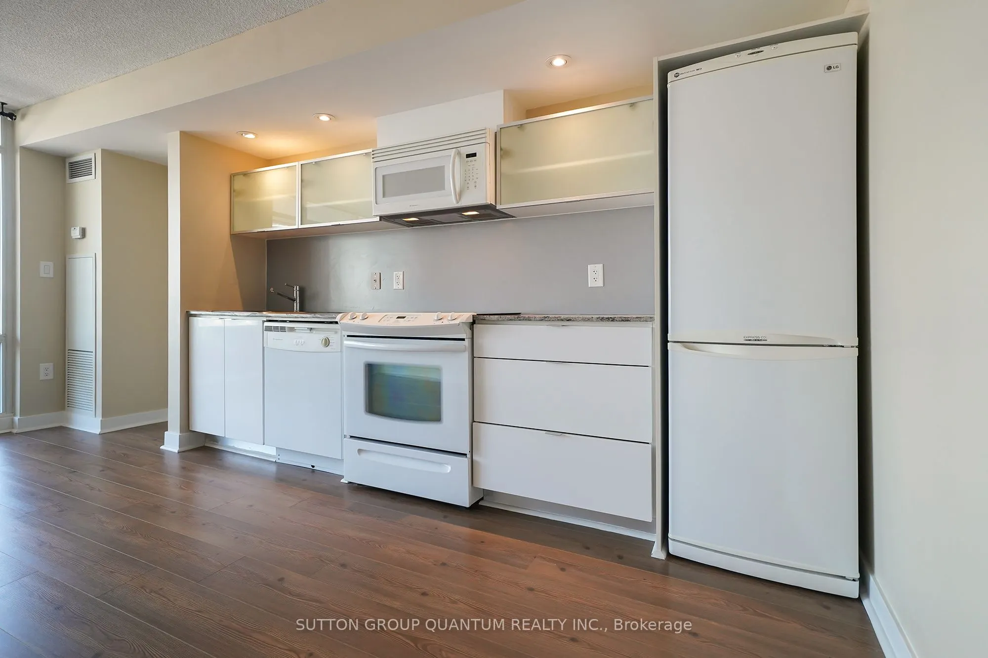 4K Spadina Avenue, #518