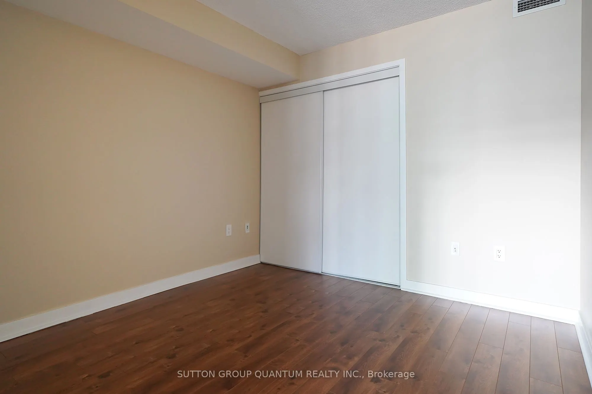 4K Spadina Avenue, #518