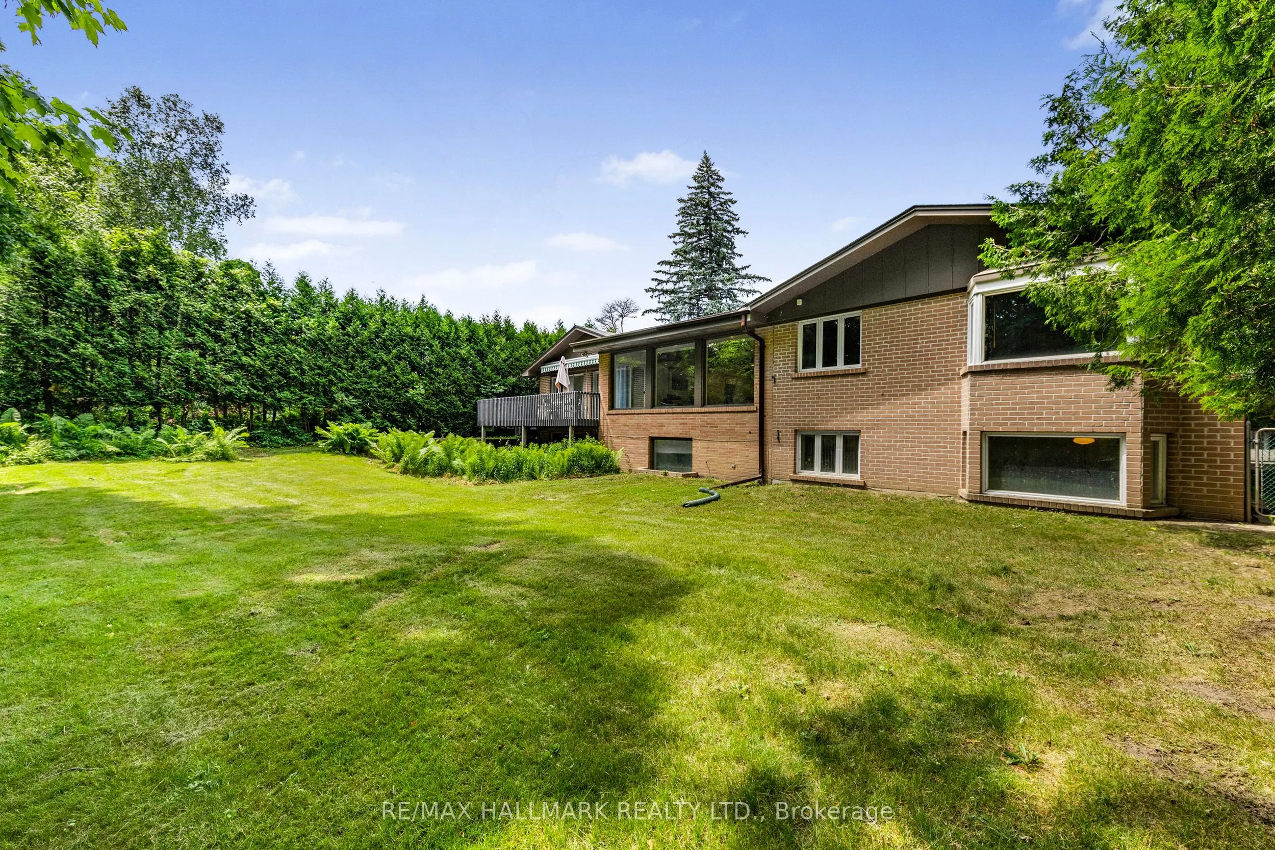 73 Forest Grove Drive