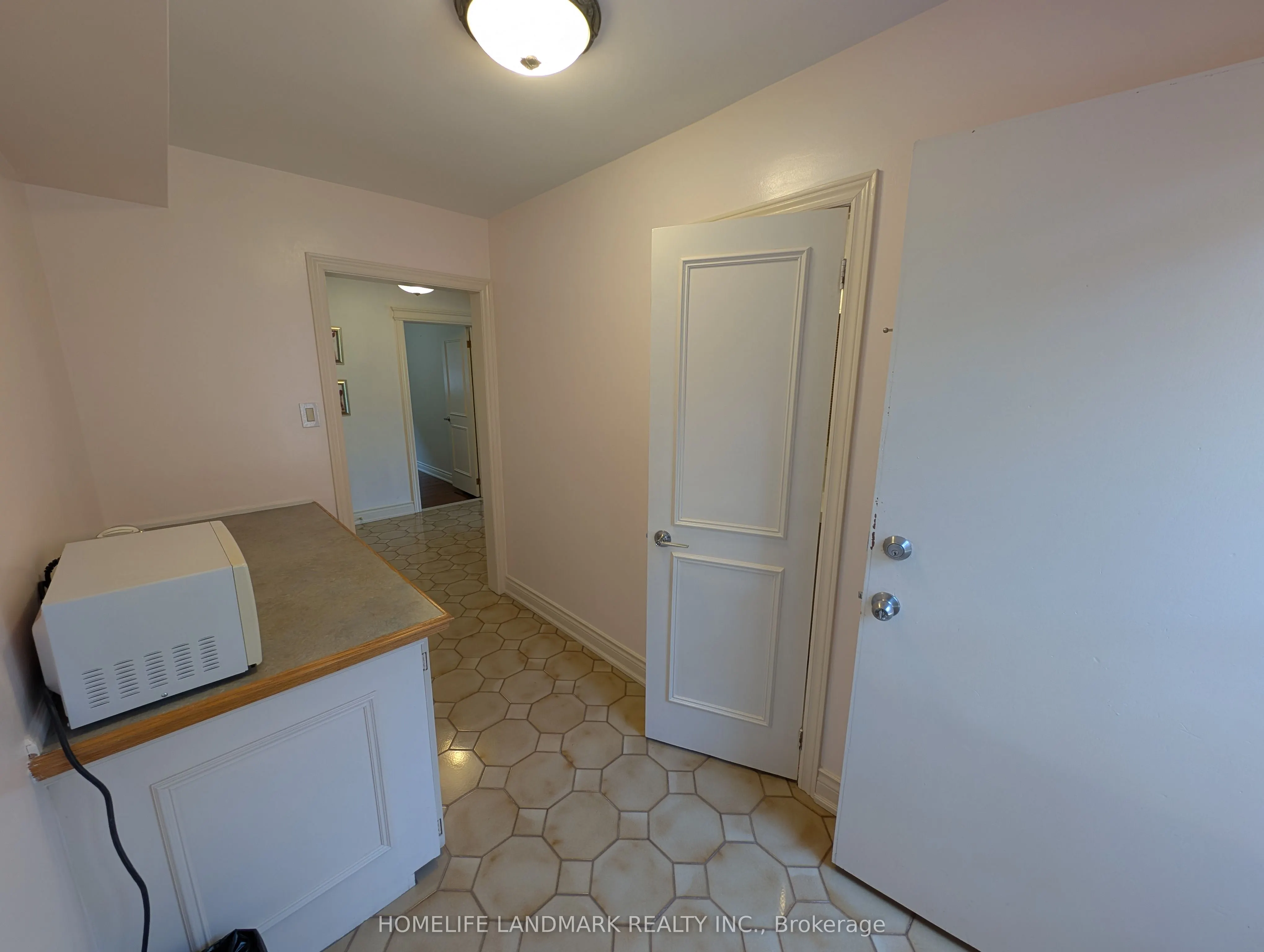 56 Bickerton Crescent, #(ground level unit)