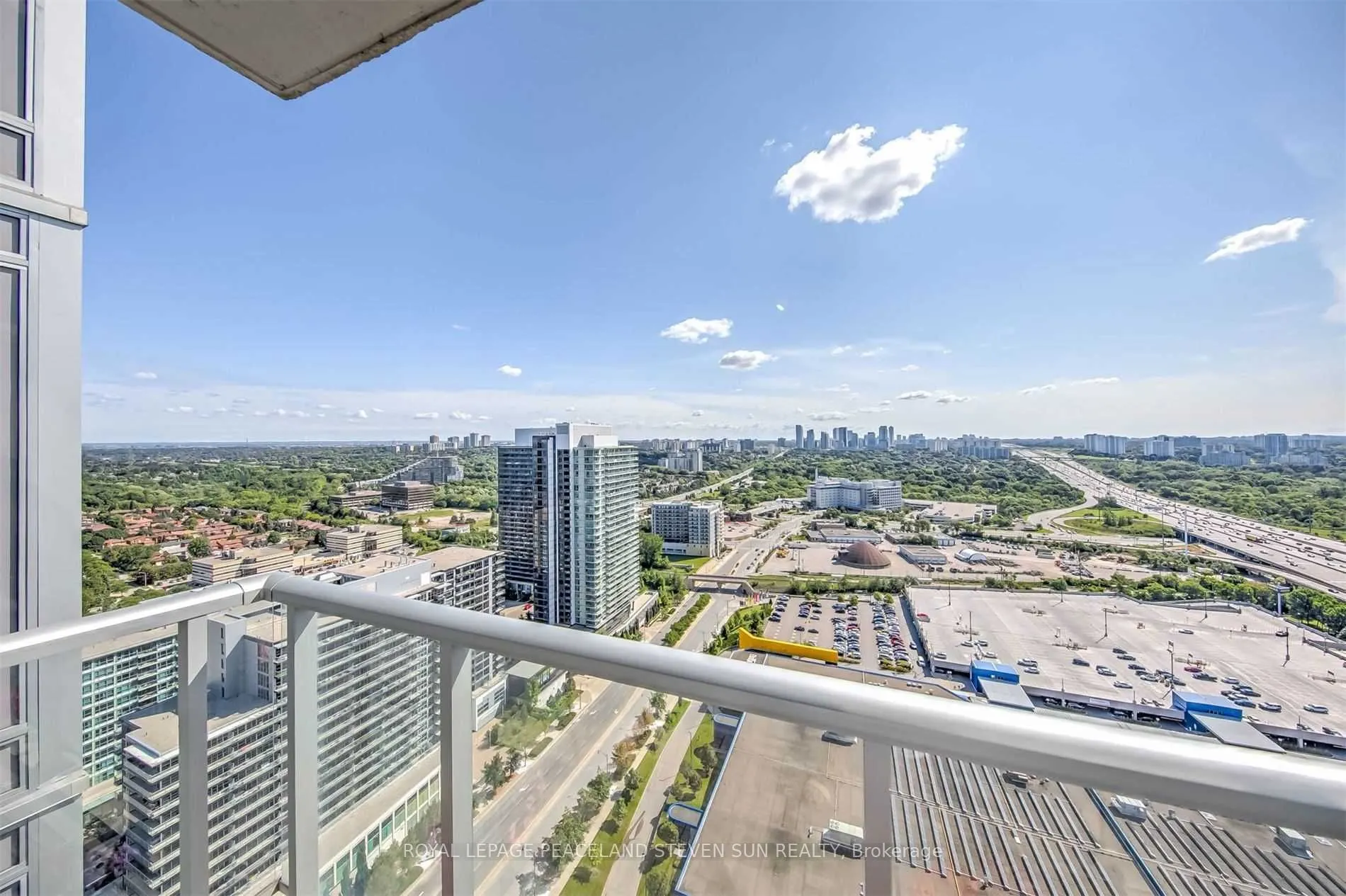 121 Mcmahon Drive, #3306