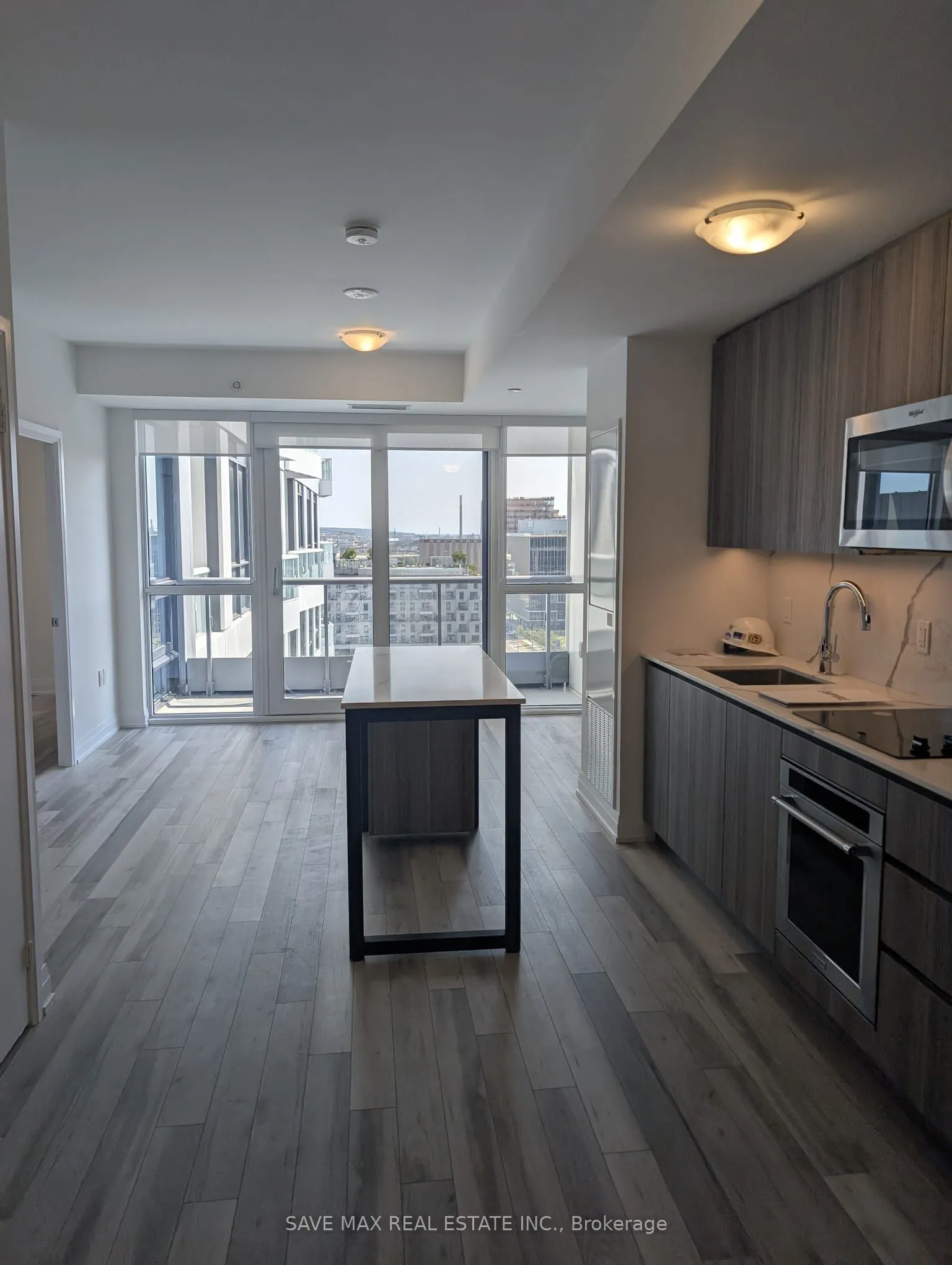 15 Richardson Street, #1410