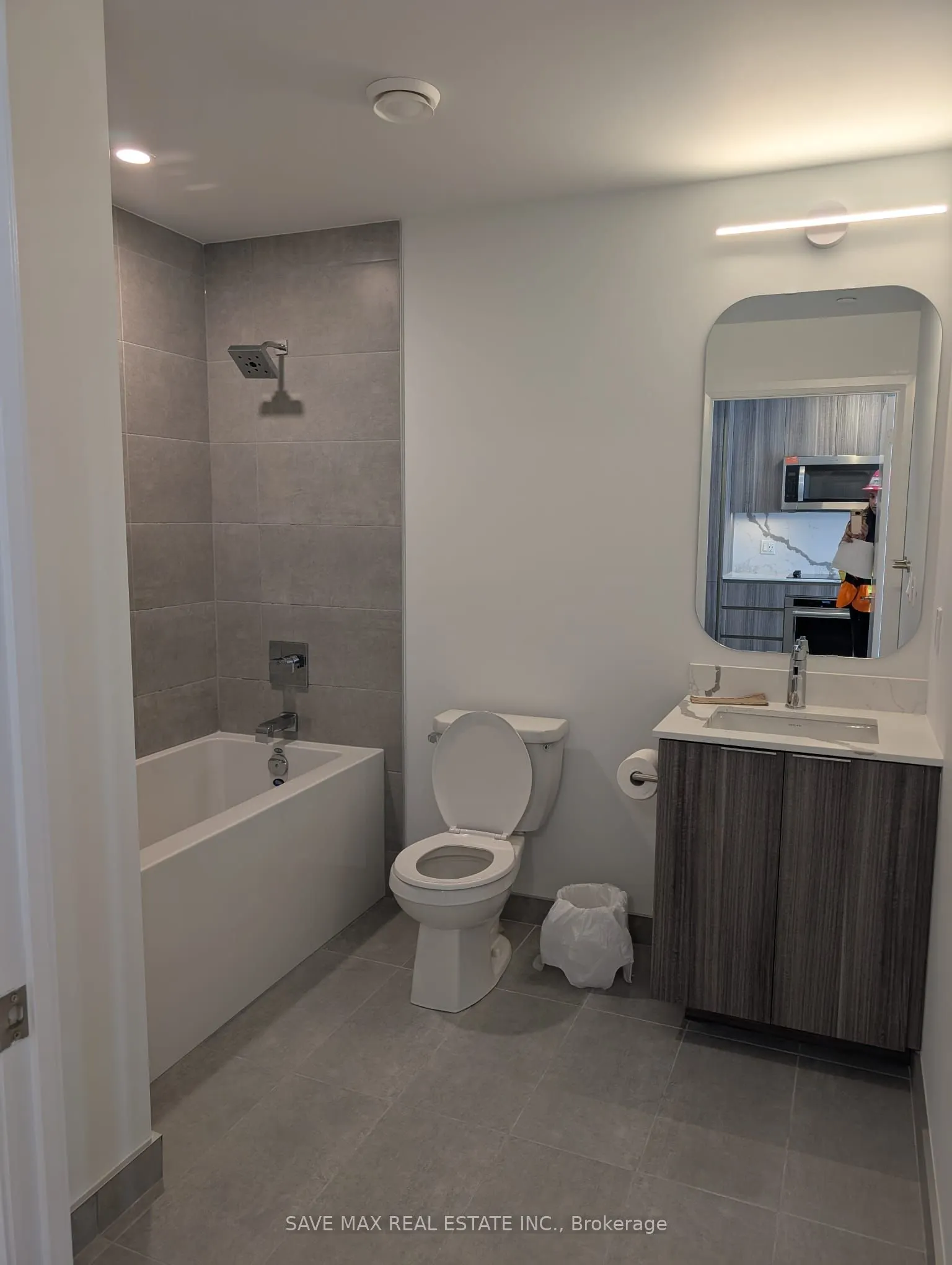 15 Richardson Street, #1410