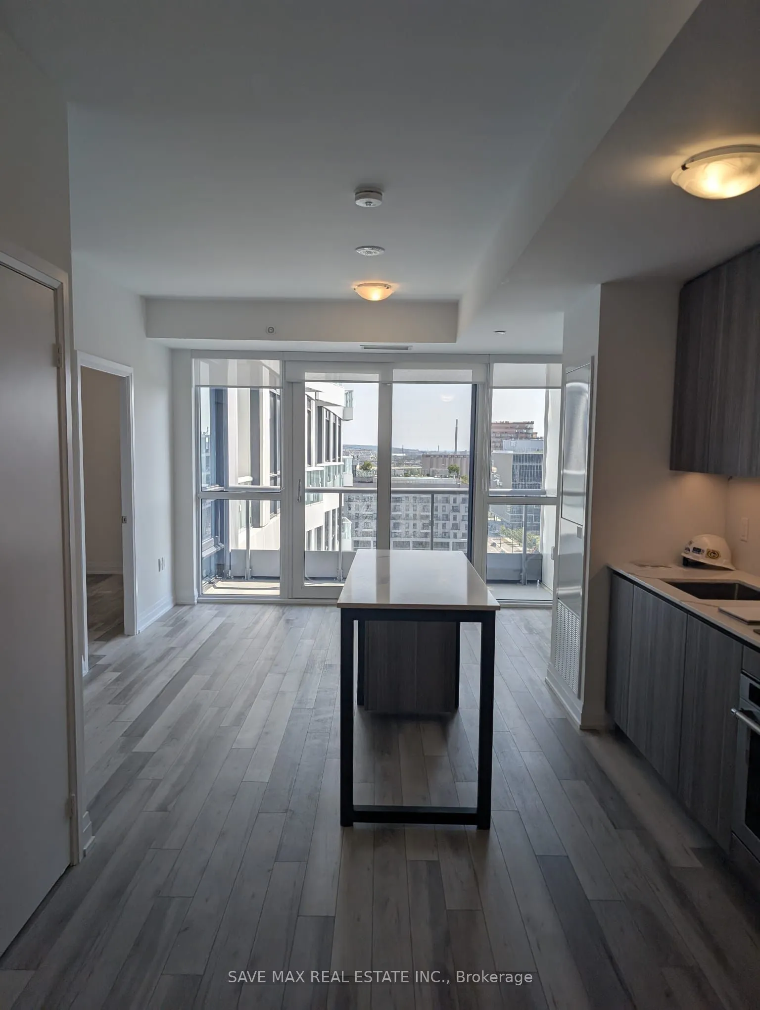 15 Richardson Street, #1410